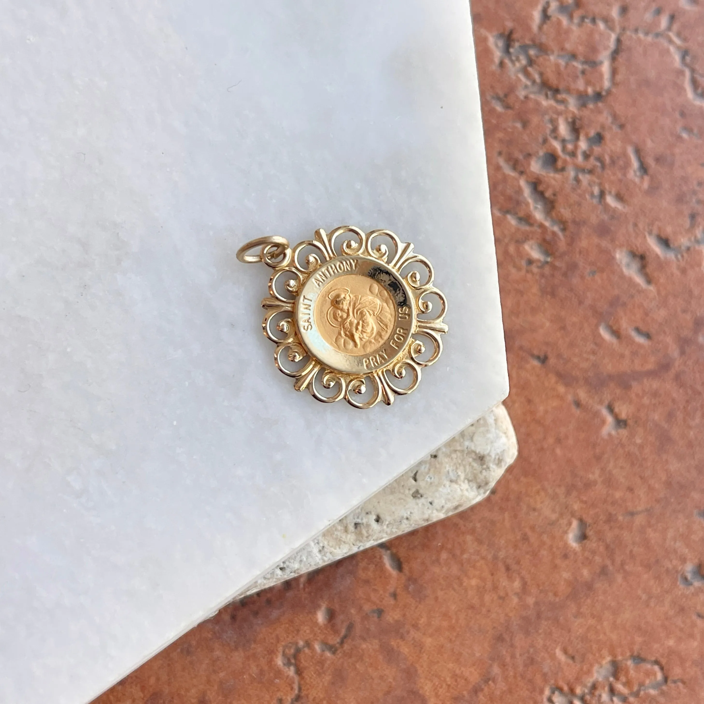 14KT Yellow Gold Detailed Saint Anthony Medal Pendant