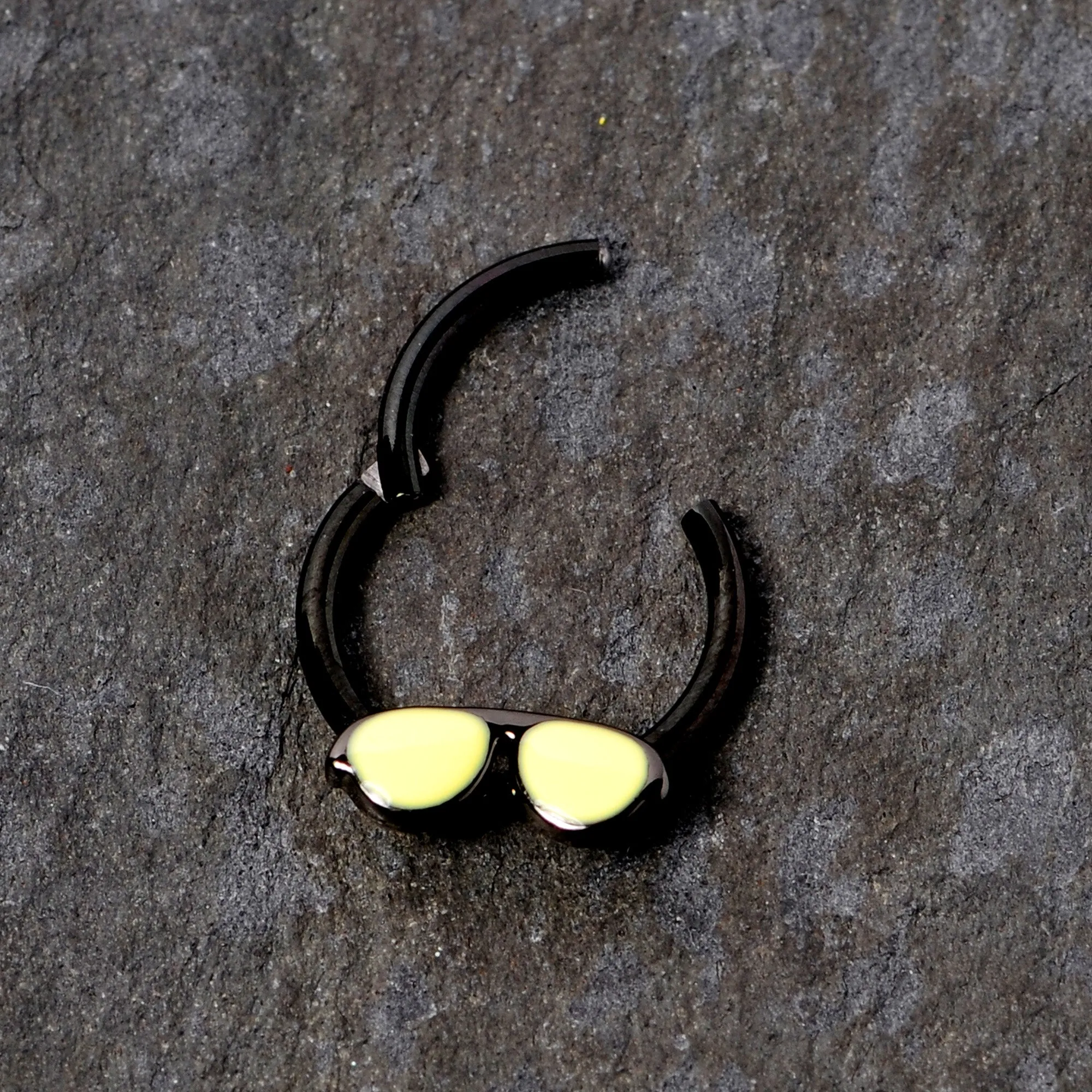 16 Gauge 3/8 Black Yellow Aviator Sunglasses Hinged Segment Ring