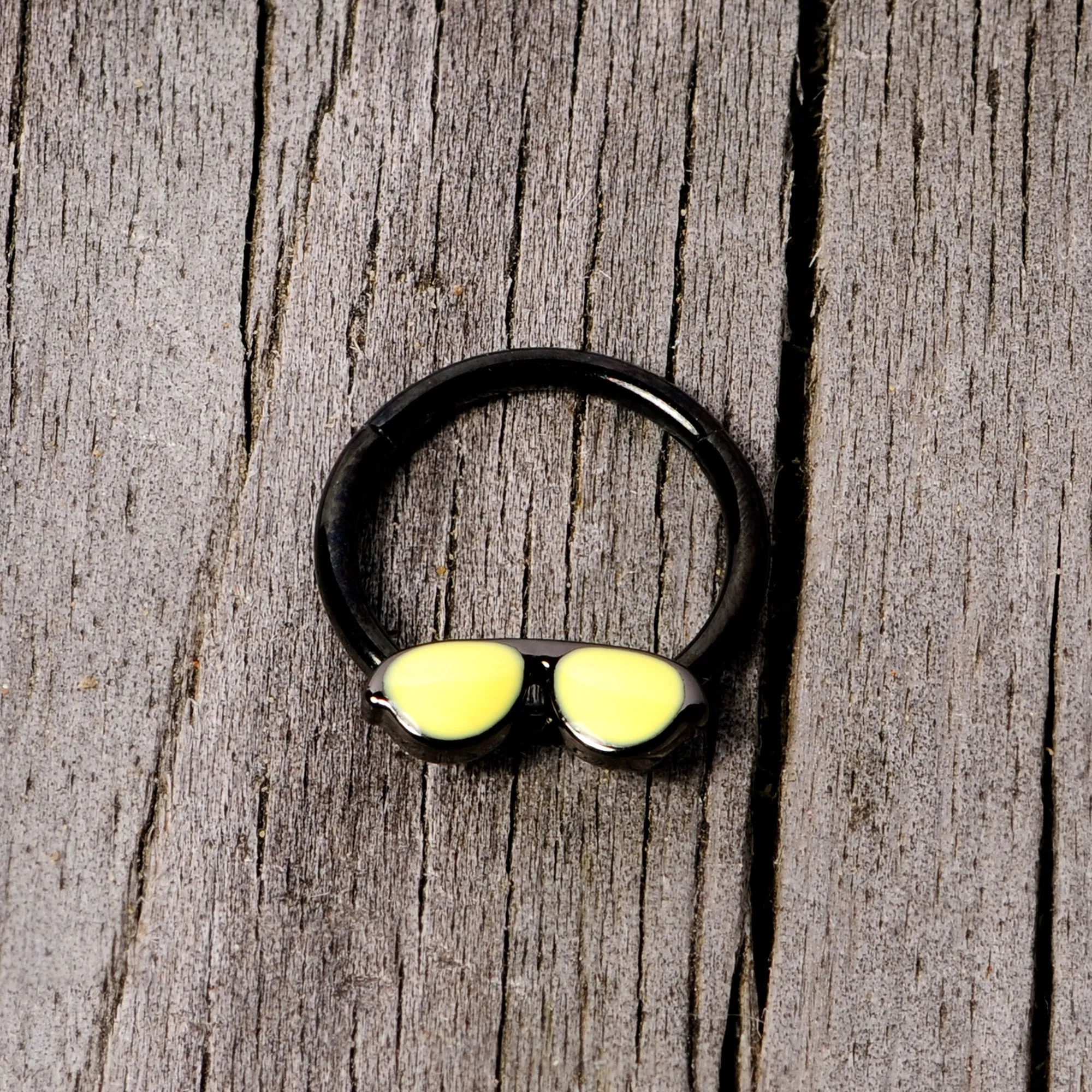 16 Gauge 3/8 Black Yellow Aviator Sunglasses Hinged Segment Ring