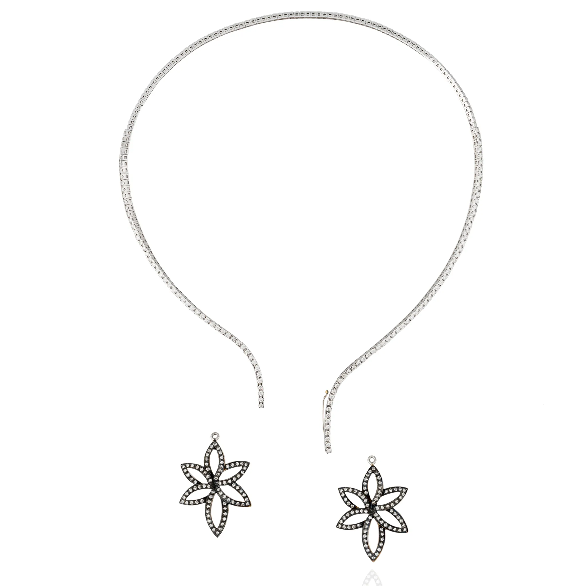 18K White Gold Diamond Cuff Necklace with 2 Diamond Flower Pendant