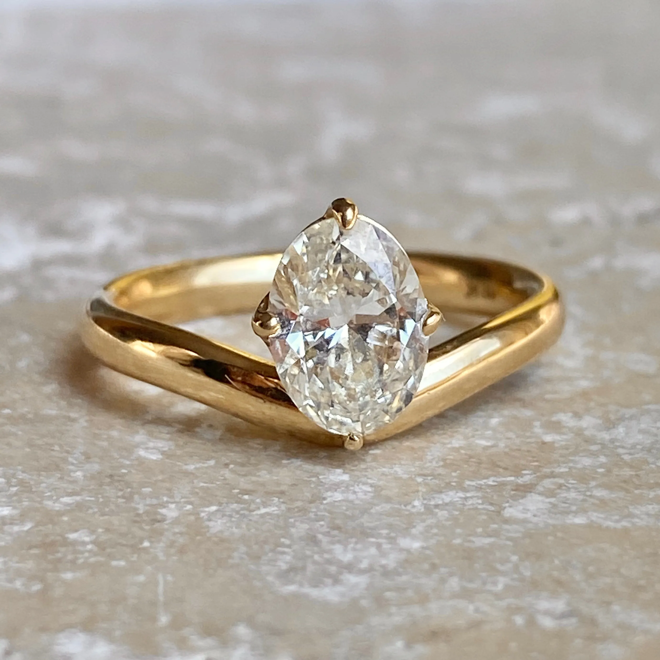 18KT Yellow Gold Oval Yellow Fancy 1.31CT Diamond Chevron Band Ring