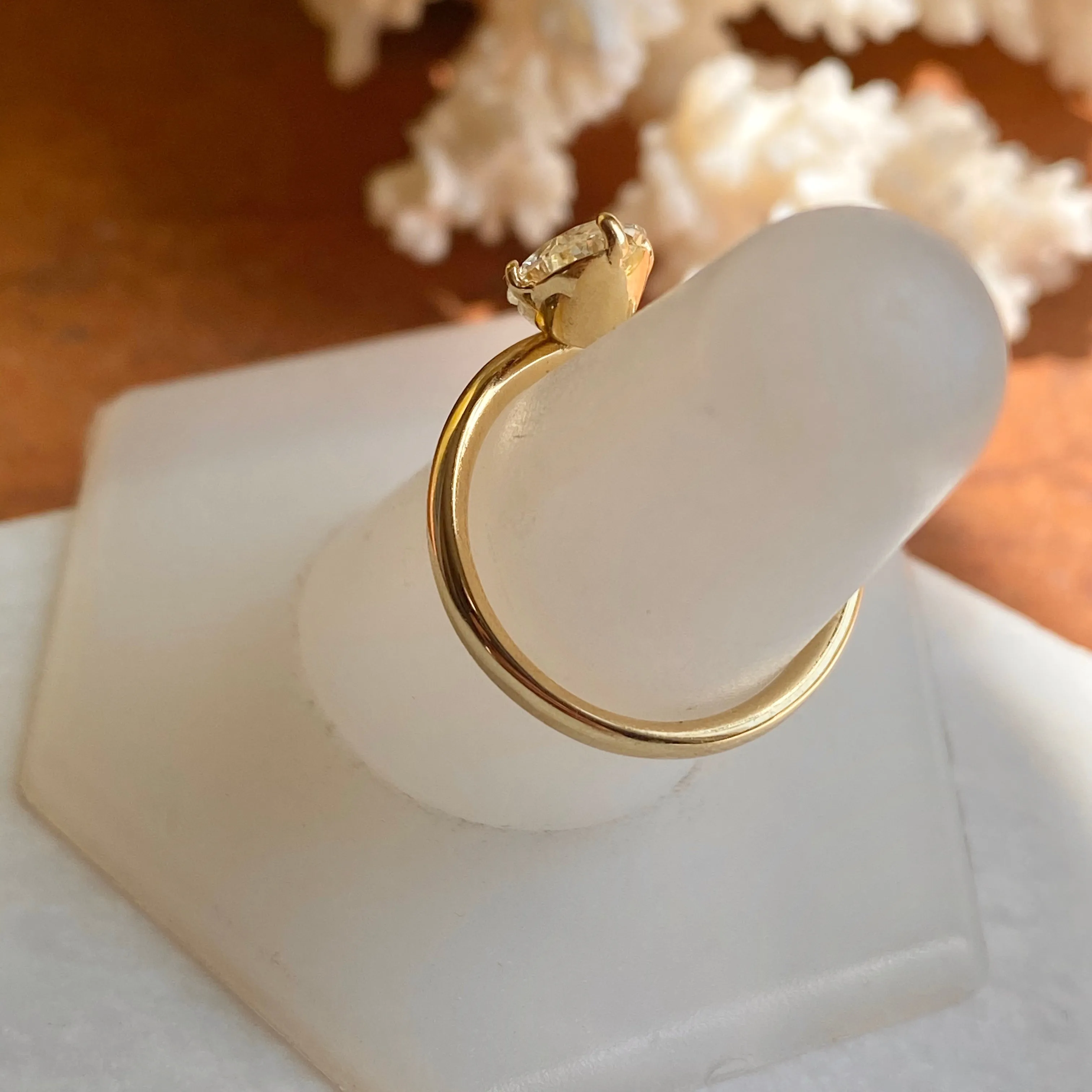 18KT Yellow Gold Oval Yellow Fancy 1.31CT Diamond Chevron Band Ring