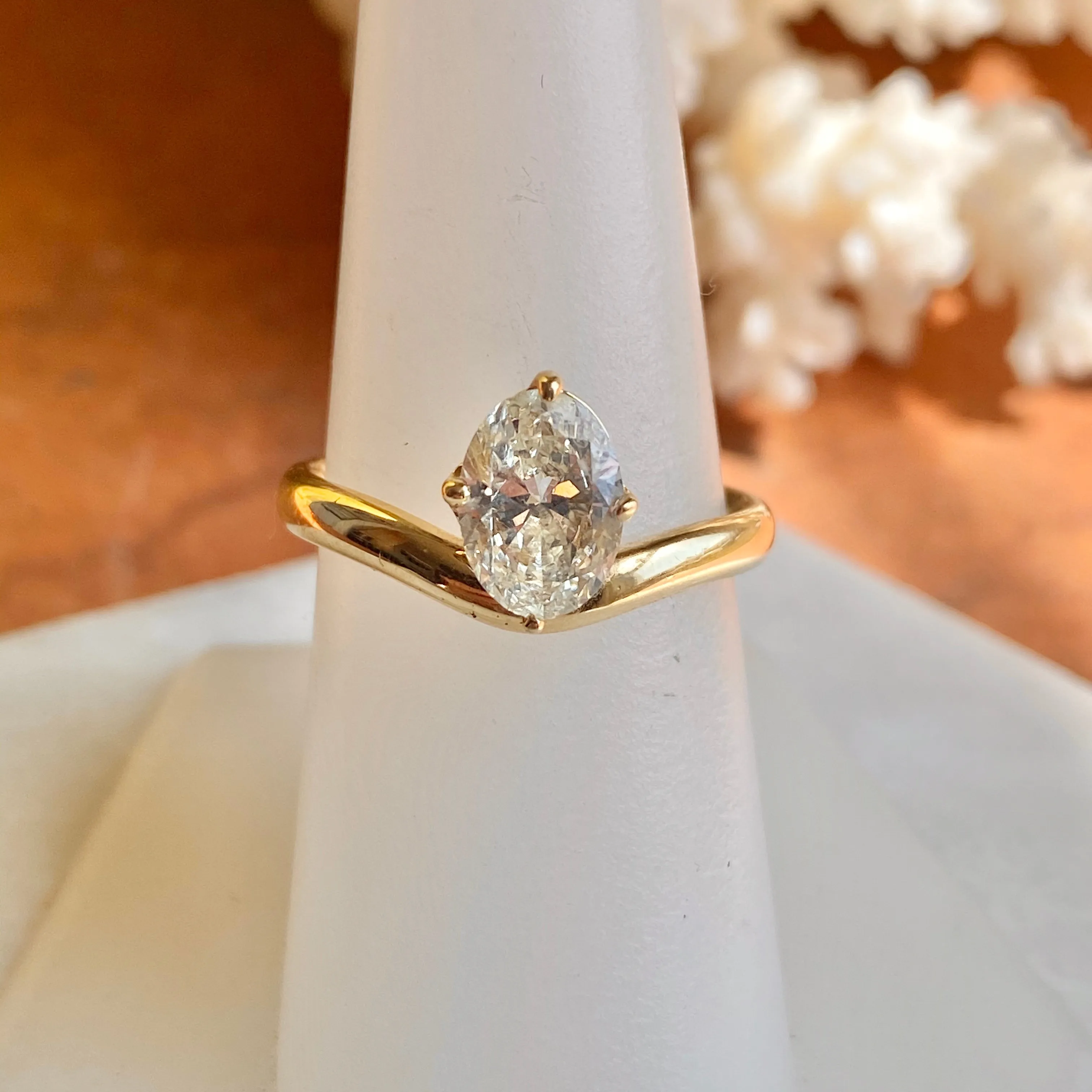 18KT Yellow Gold Oval Yellow Fancy 1.31CT Diamond Chevron Band Ring