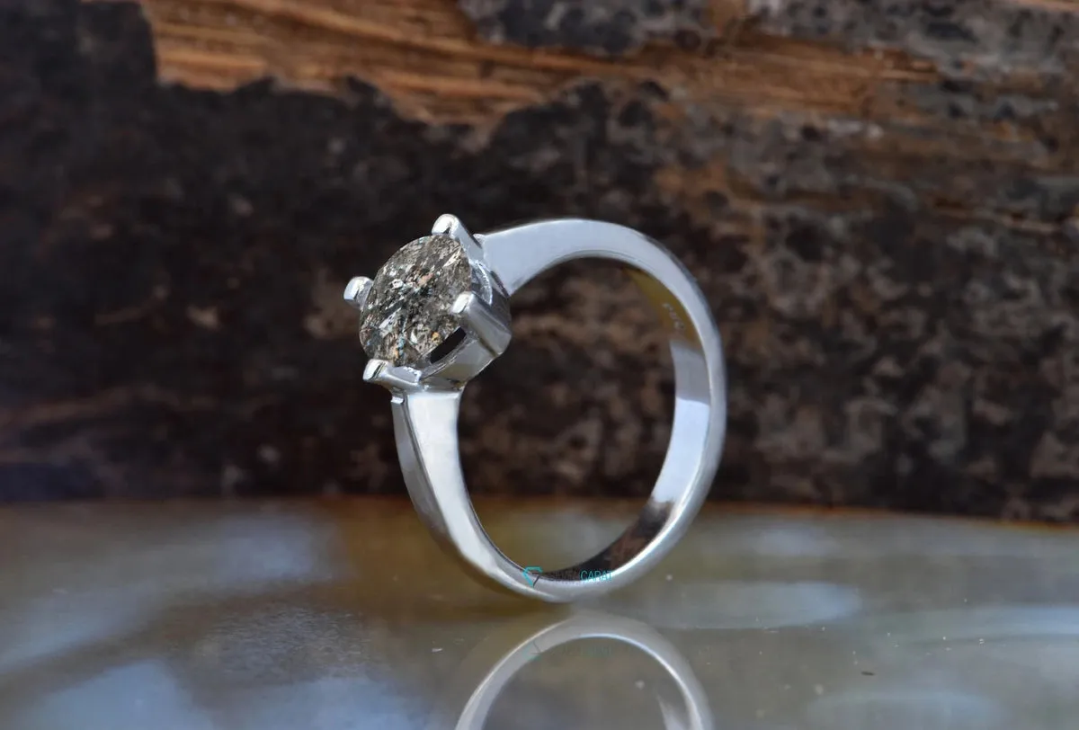 2.12 ct Salt and Pepper  diamond ring- Gray Diamond