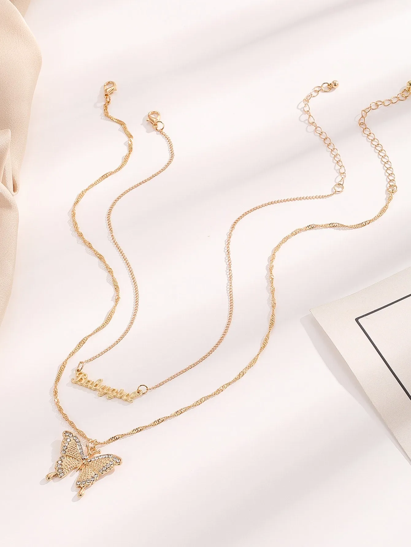 2pcs Rhinestone Decor Butterfly & Letter Charm Necklace - Gold