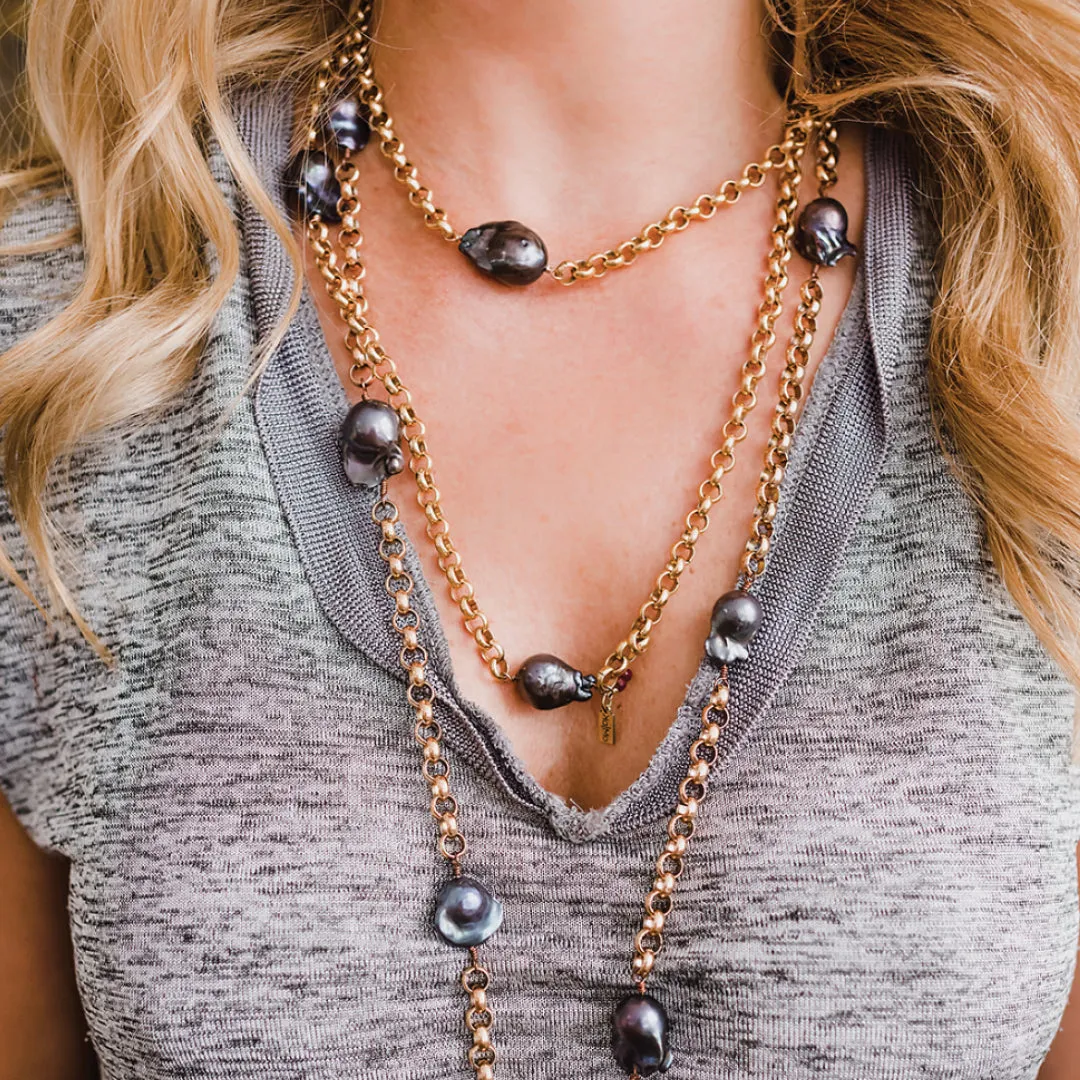 Ann Baroque Pearl & Chain Necklace