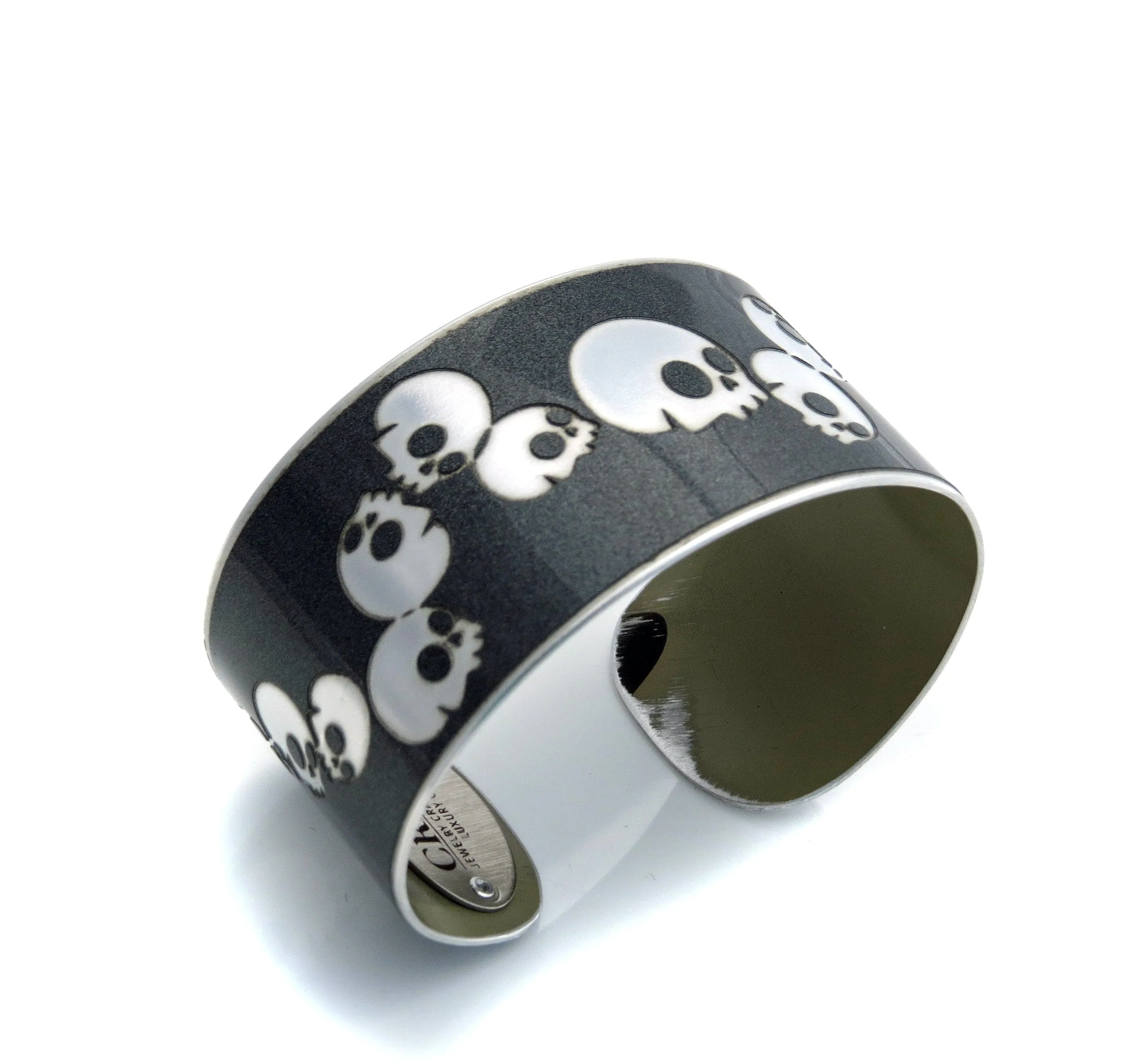 California F149 Skull Cuff