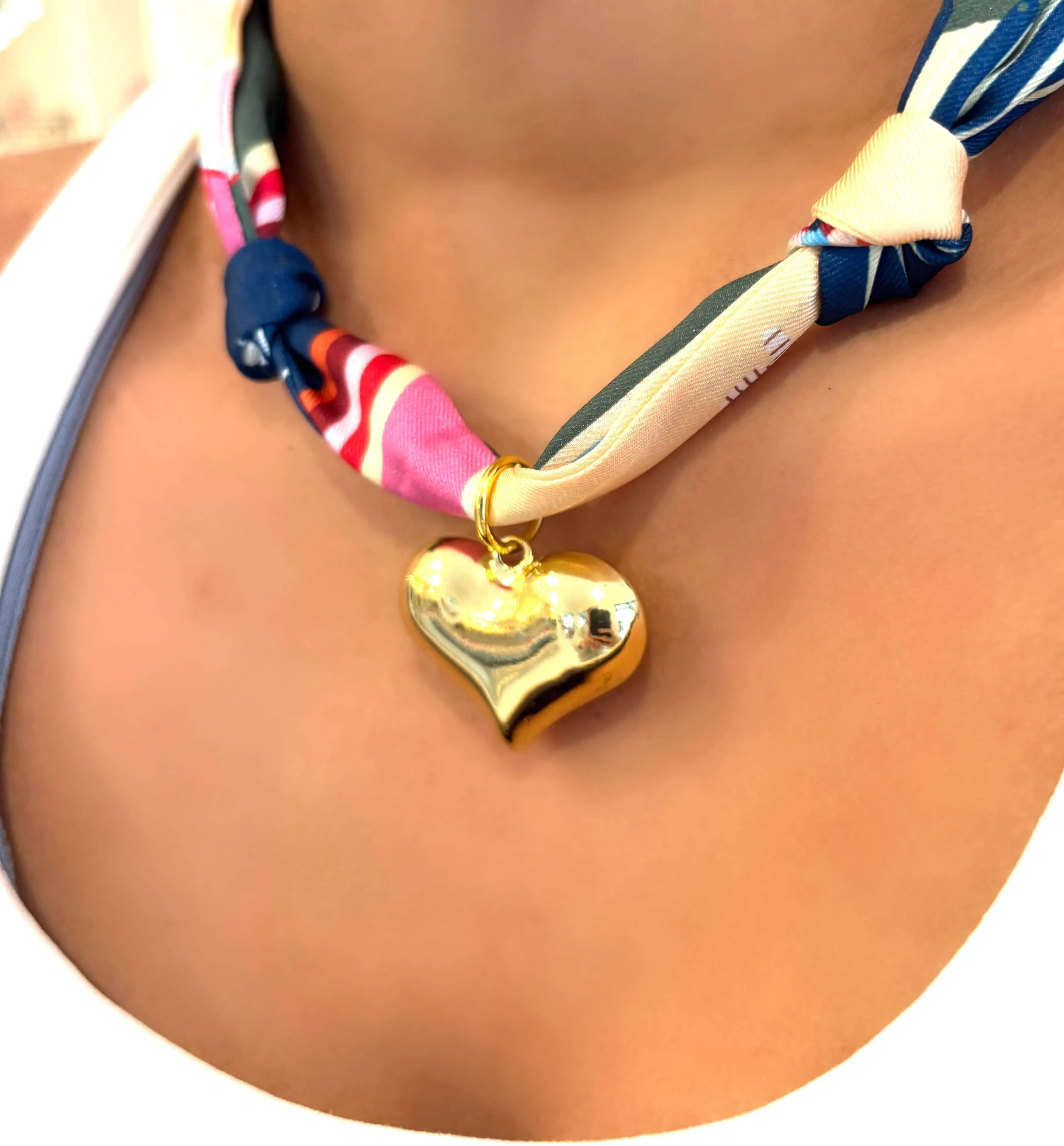 Capri Scarf Necklace - Puffy Heart