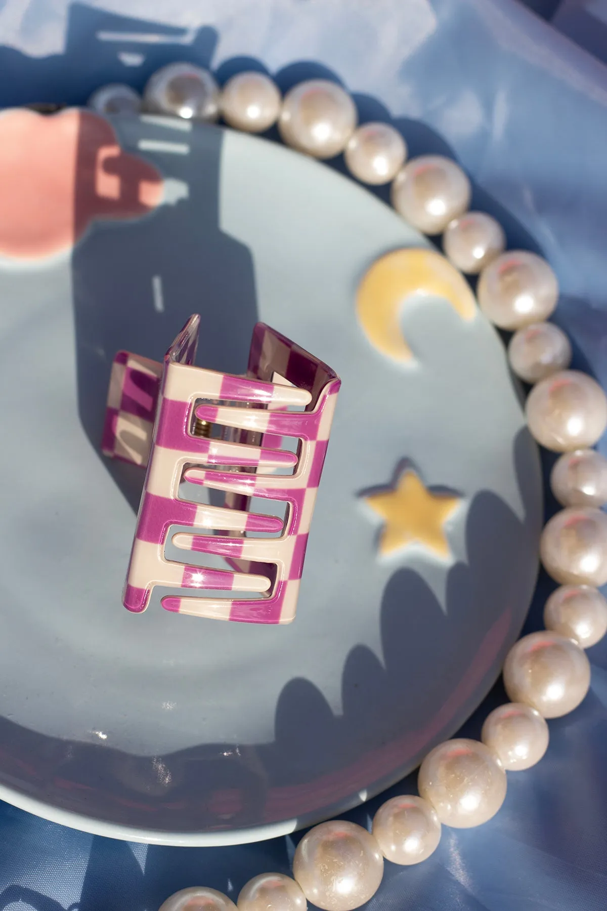 Checkerboard Print Cut Out Rectangle Claw Hair Clip