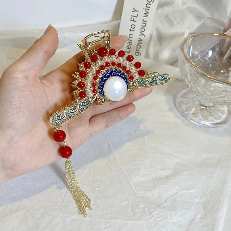 Chic Tassel Butterfly Pearl Clip