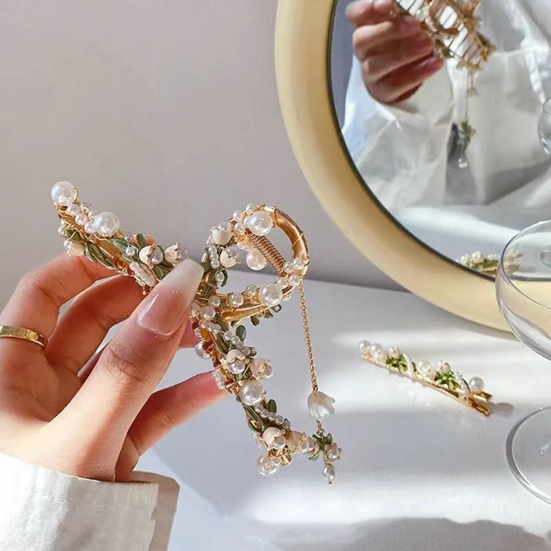 Chic Tassel Butterfly Pearl Clip
