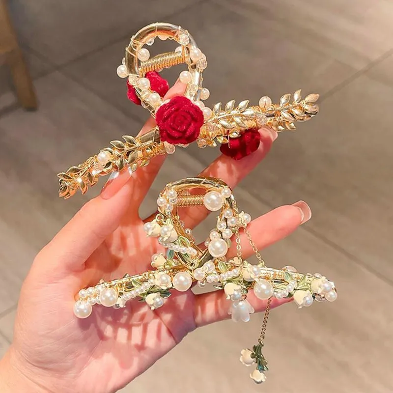 Chic Tassel Butterfly Pearl Clip
