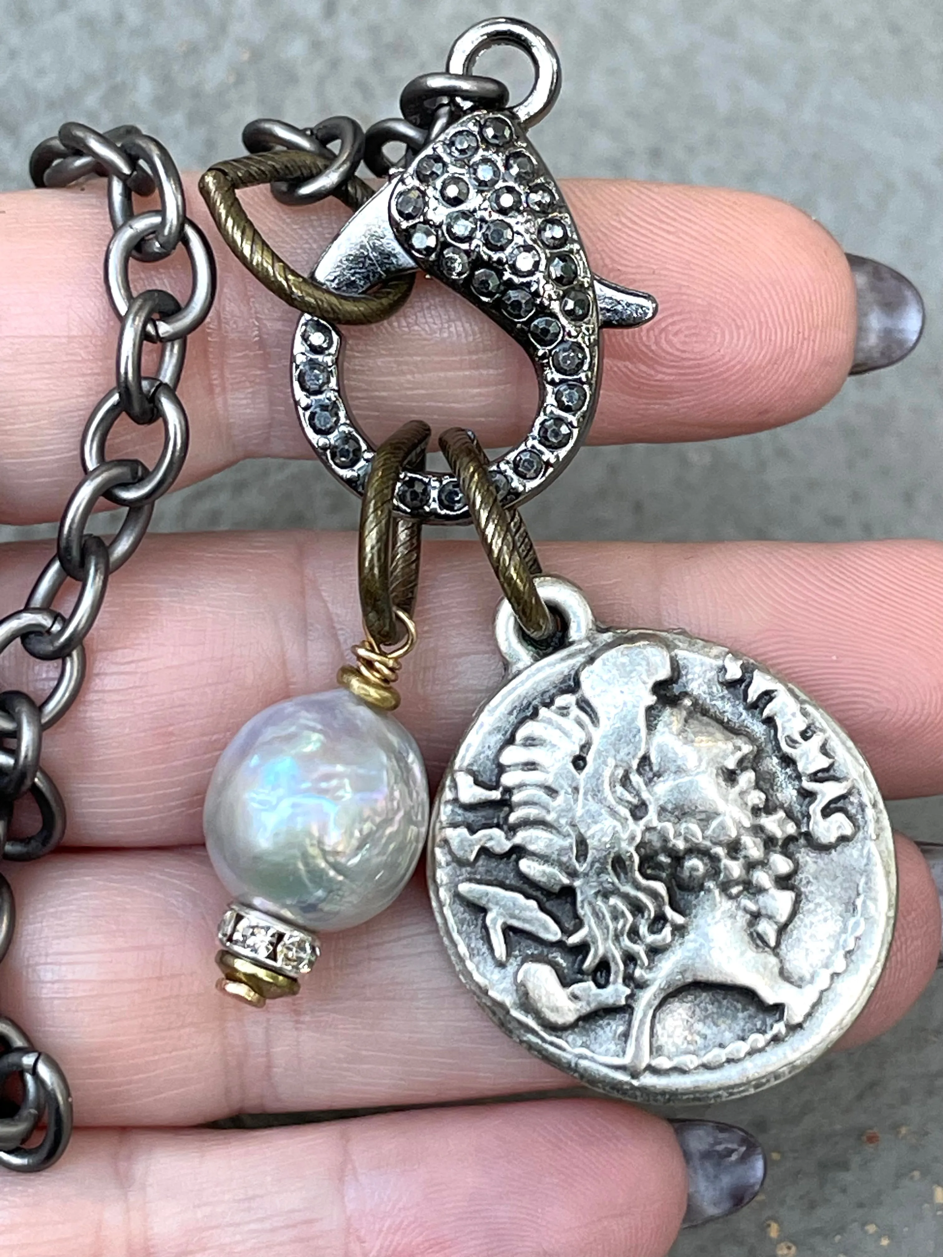 Coin and Pearl