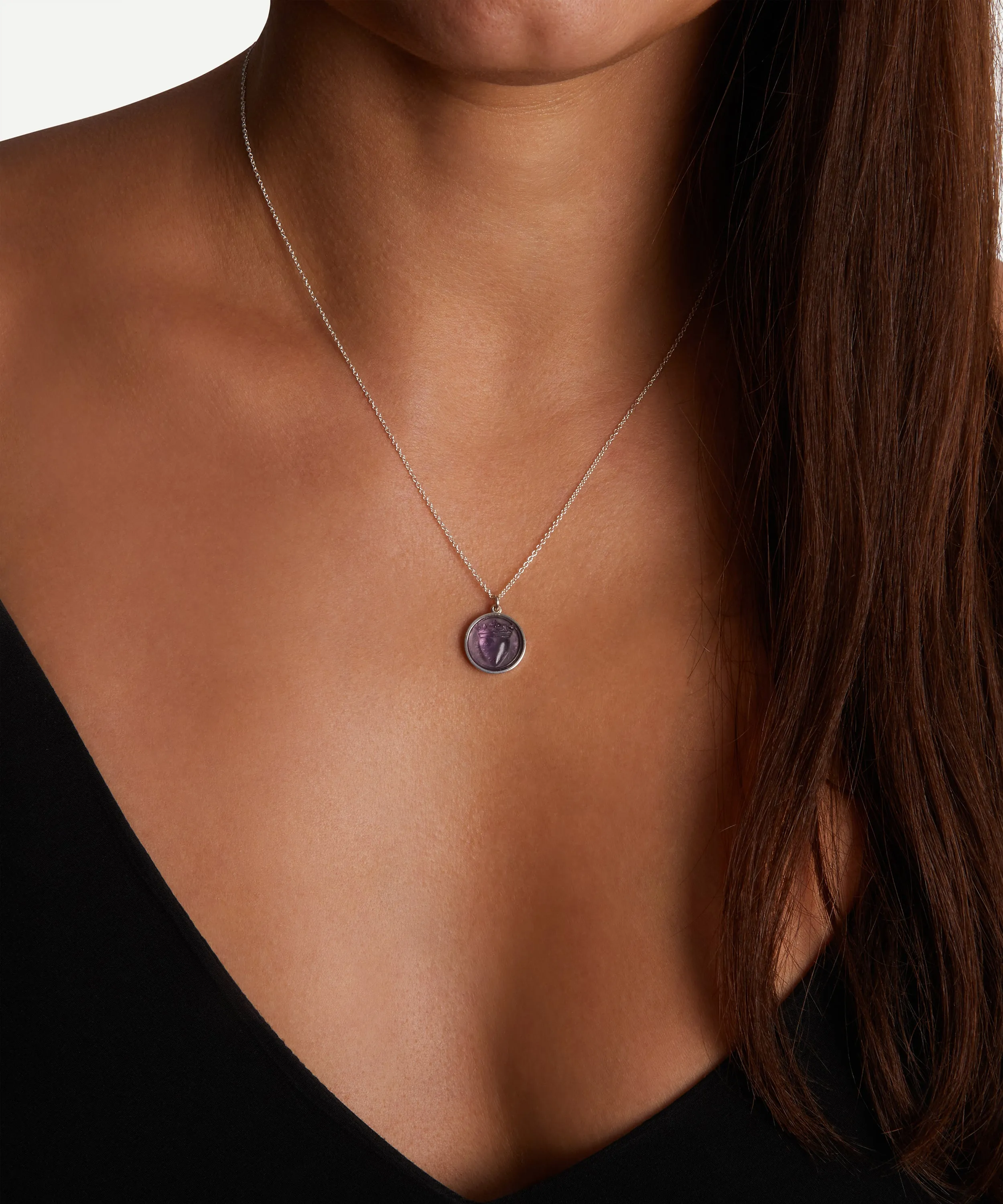 CROWNED HEART RAISED INTAGLIO PENDANT