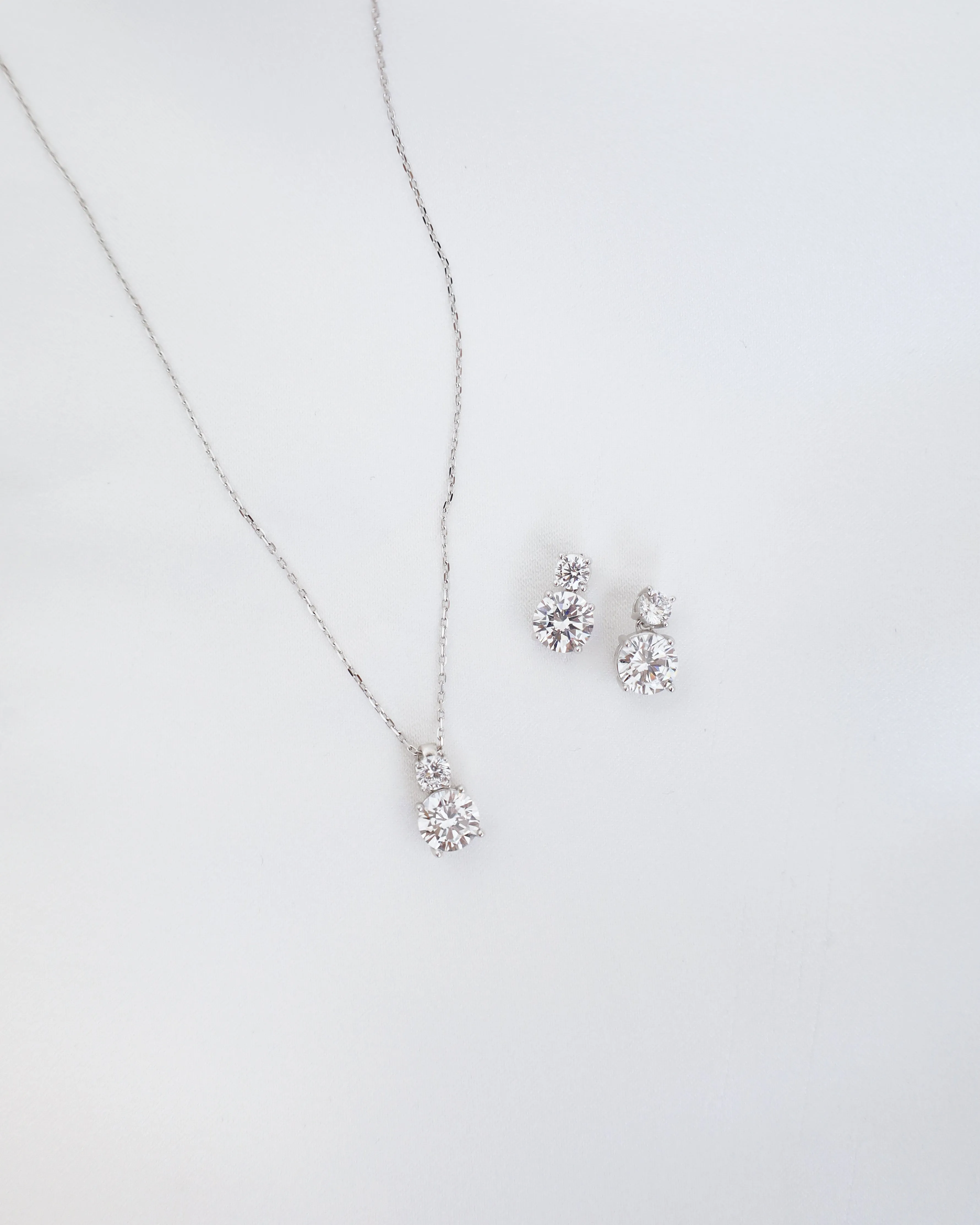 Della Jewelry Set