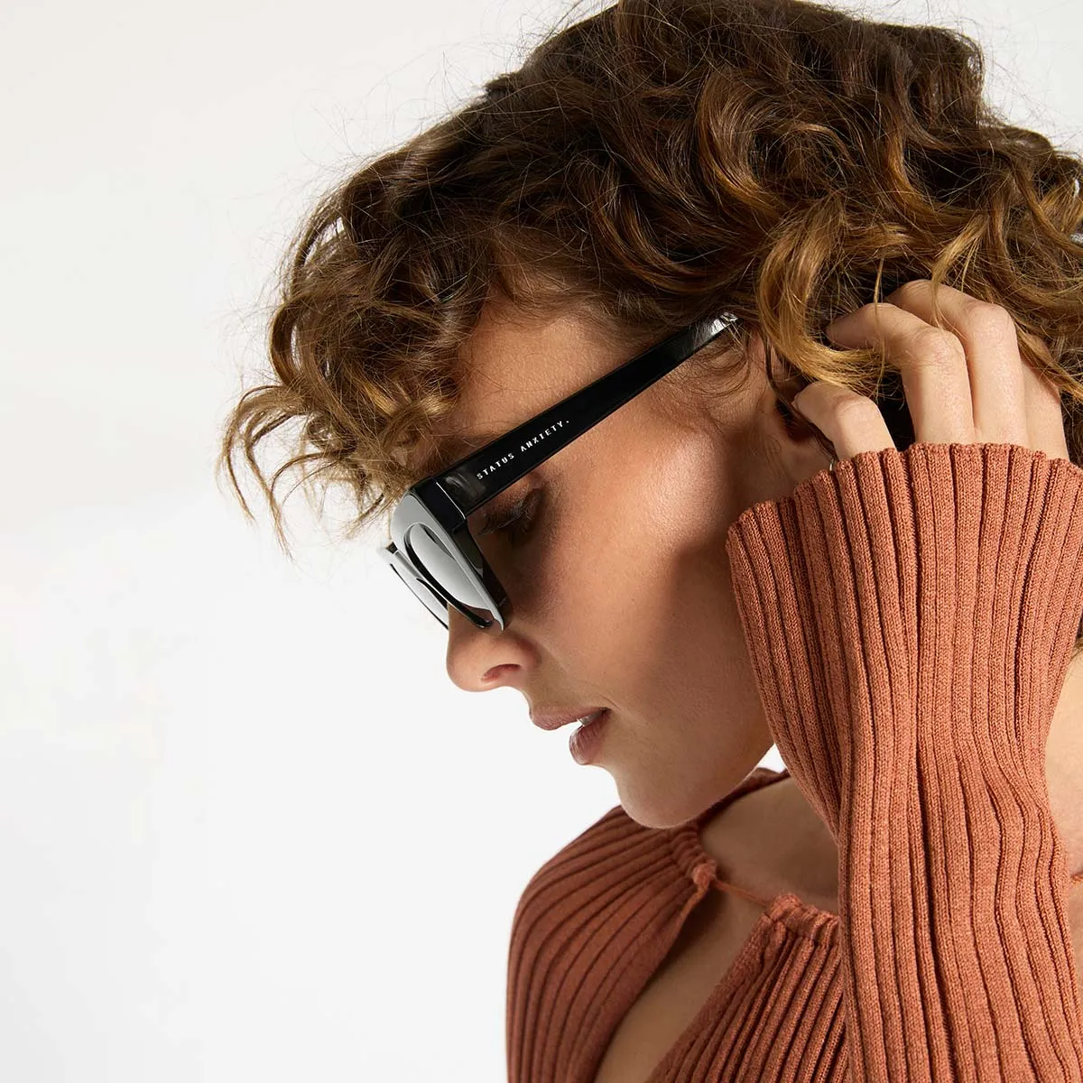 Desolate Sunglasses - Black