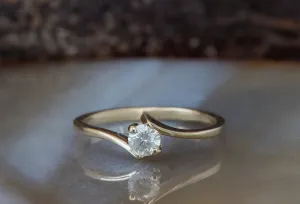 Diamond Engagement Ring-Solitaire ring- 14K Yellow Gold-Small womens ring-Wedding Jewelry-Promise ring-Wedding&engagement-Bridal Jeweler