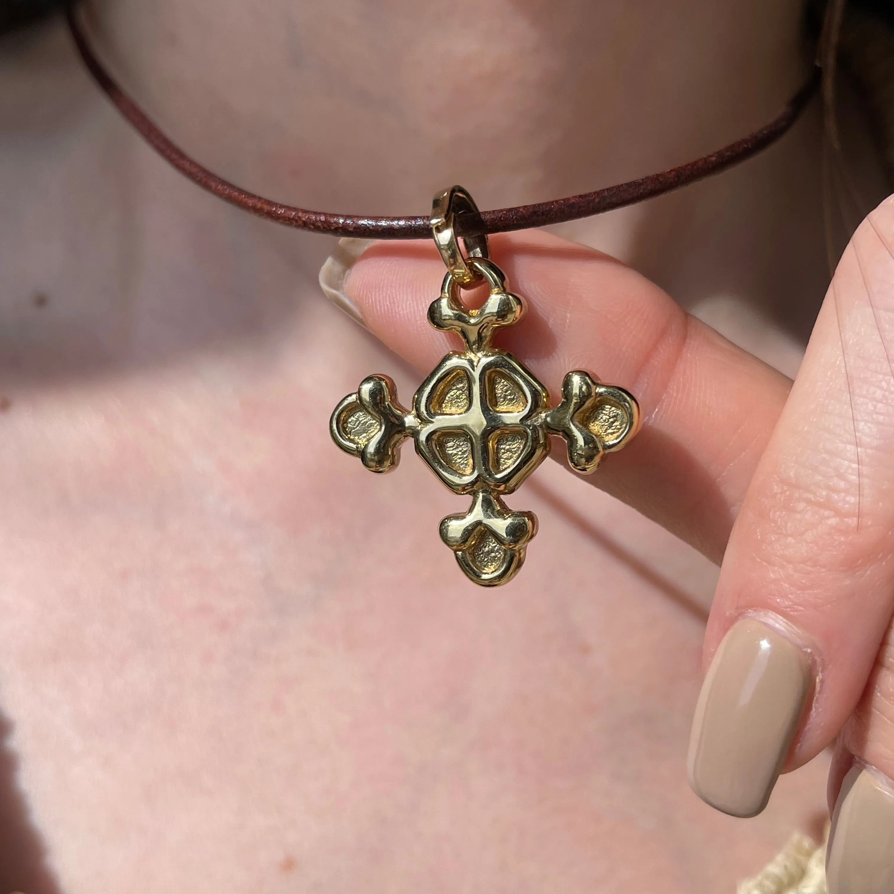 Estate 14KT Yellow Gold Byzantine Electroform Maltese Cross Pendant Leather Necklace