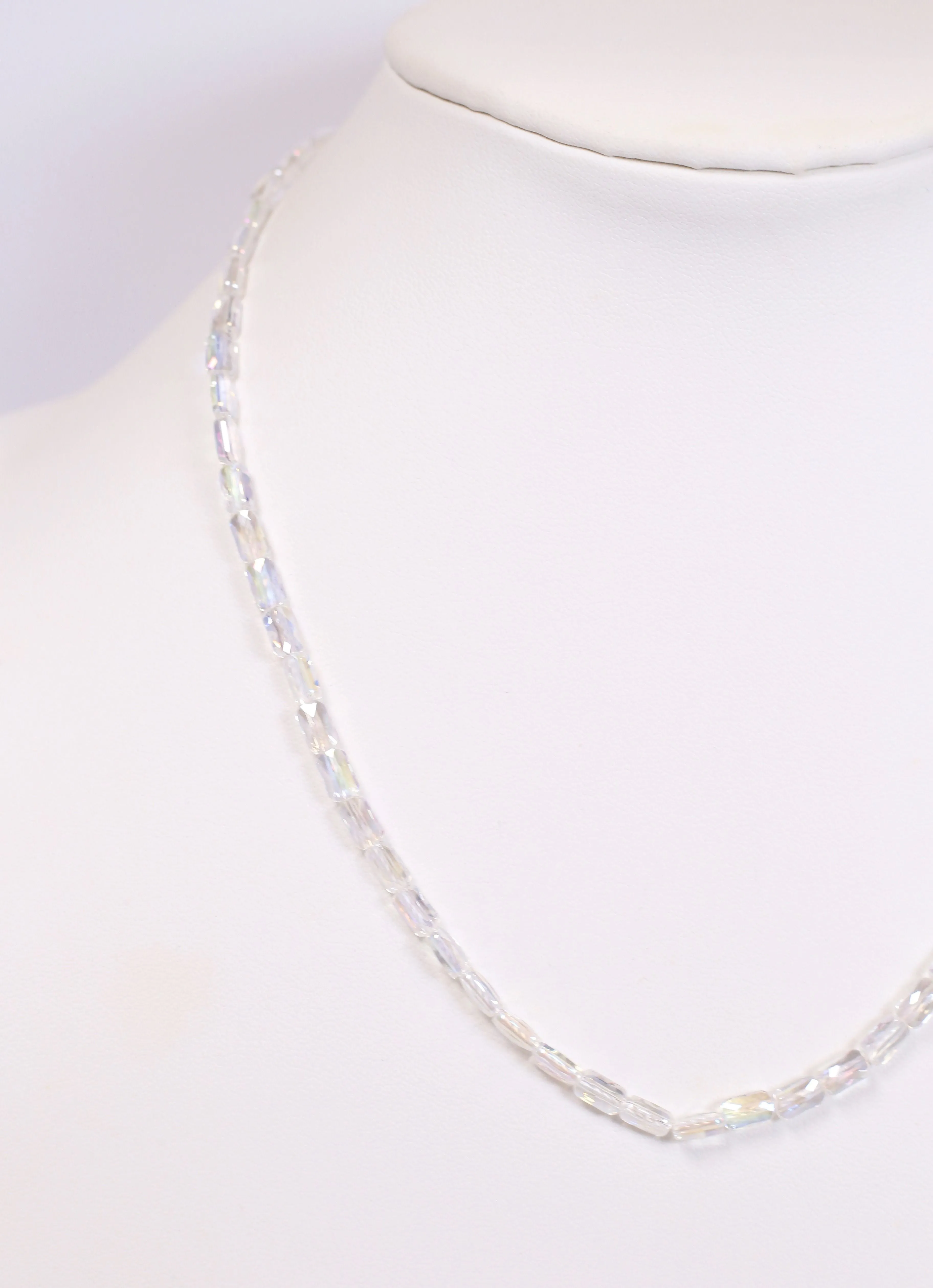 Everette Glass Bead Necklace Clear Opal