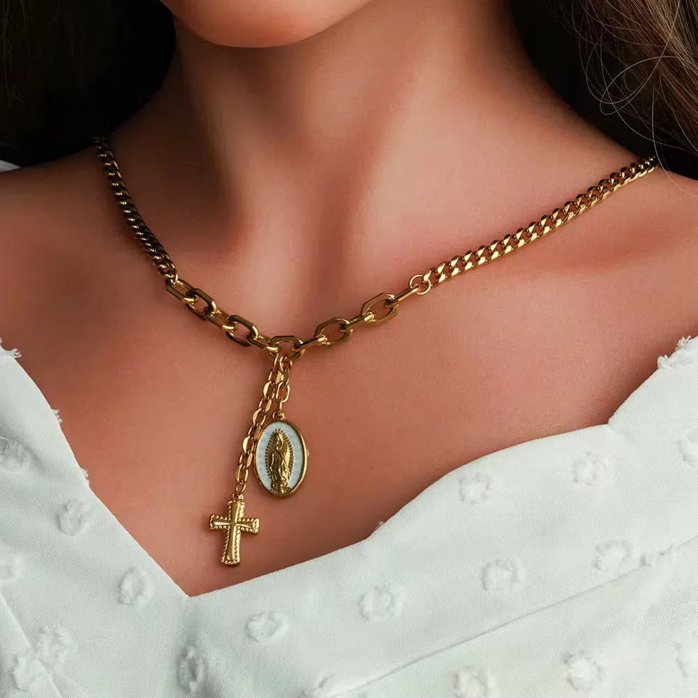 Fe Necklaces