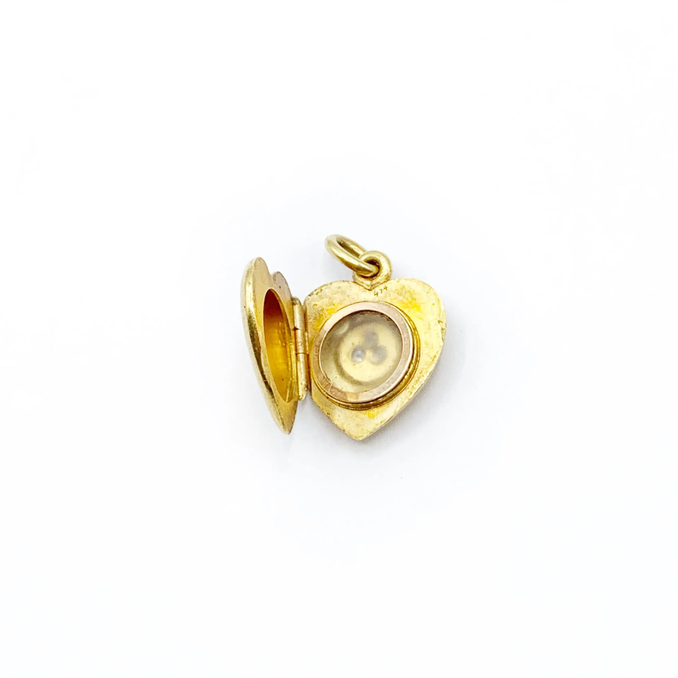 Golden Heart with a Diamond Clover