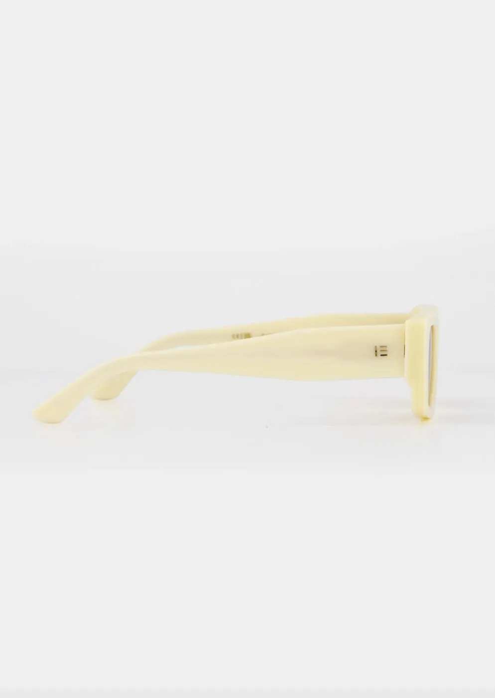 Isle of Eden Goldie Ivory