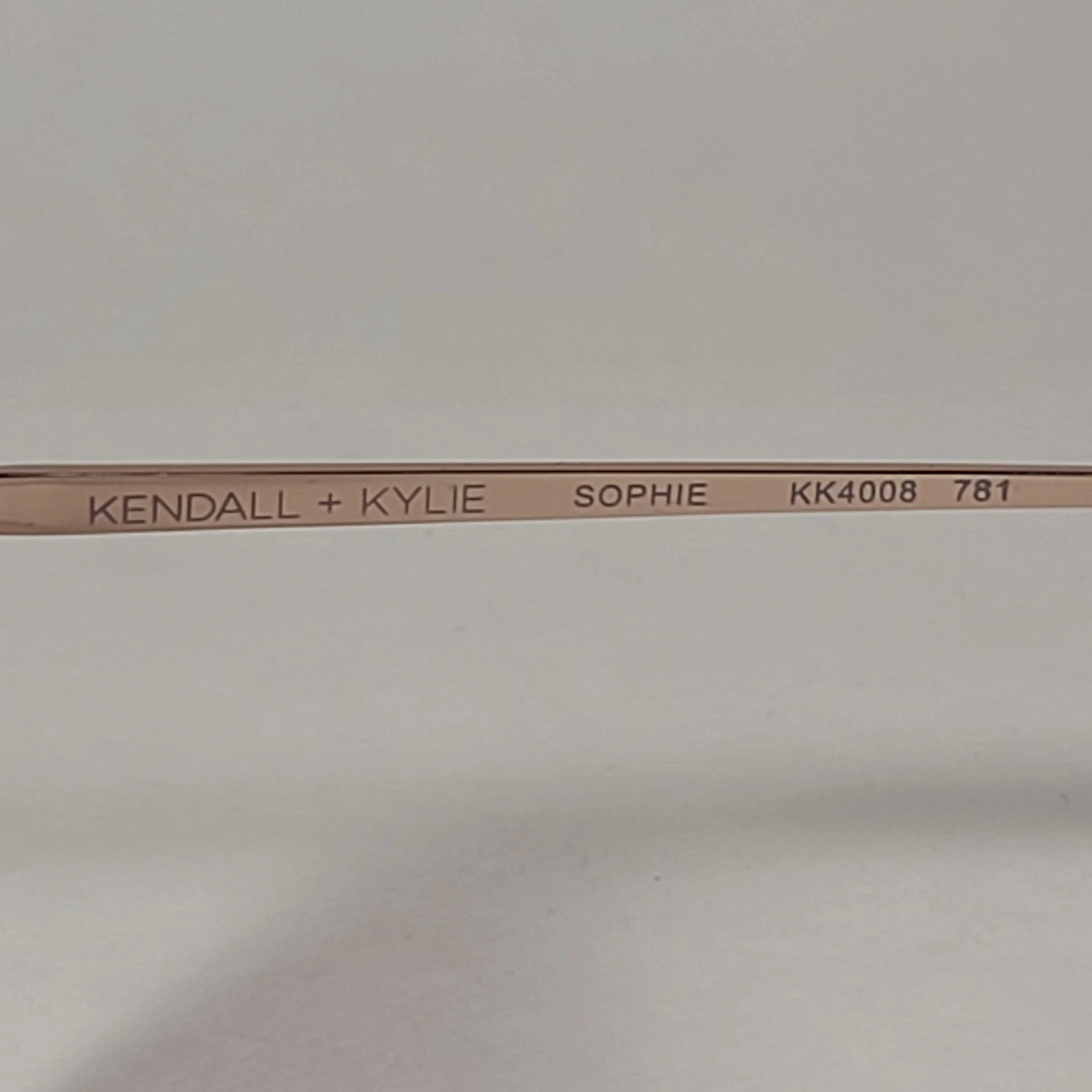Kendall   Kylie Sophie Shield Aviator Sunglasses Gold Frame Pink Rose Gold Gradient Lens KK4008G 781
