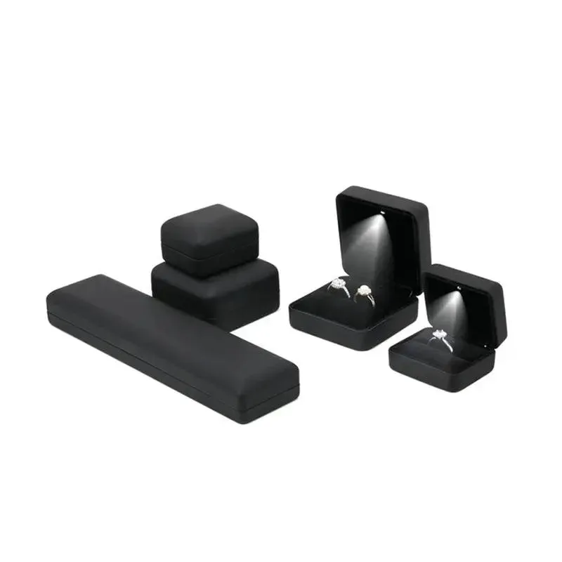 LED Jewelry Box for Ring Pendant Necklace Earring Engagement Display Gift Packaging with Light Storage Cases Wholesale