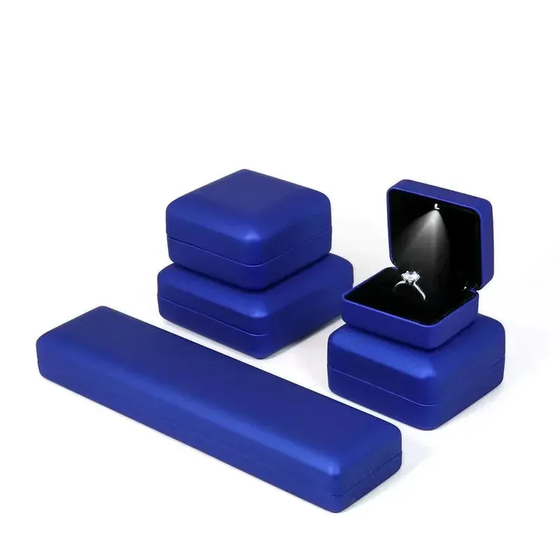 LED Jewelry Box for Ring Pendant Necklace Earring Engagement Display Gift Packaging with Light Storage Cases Wholesale