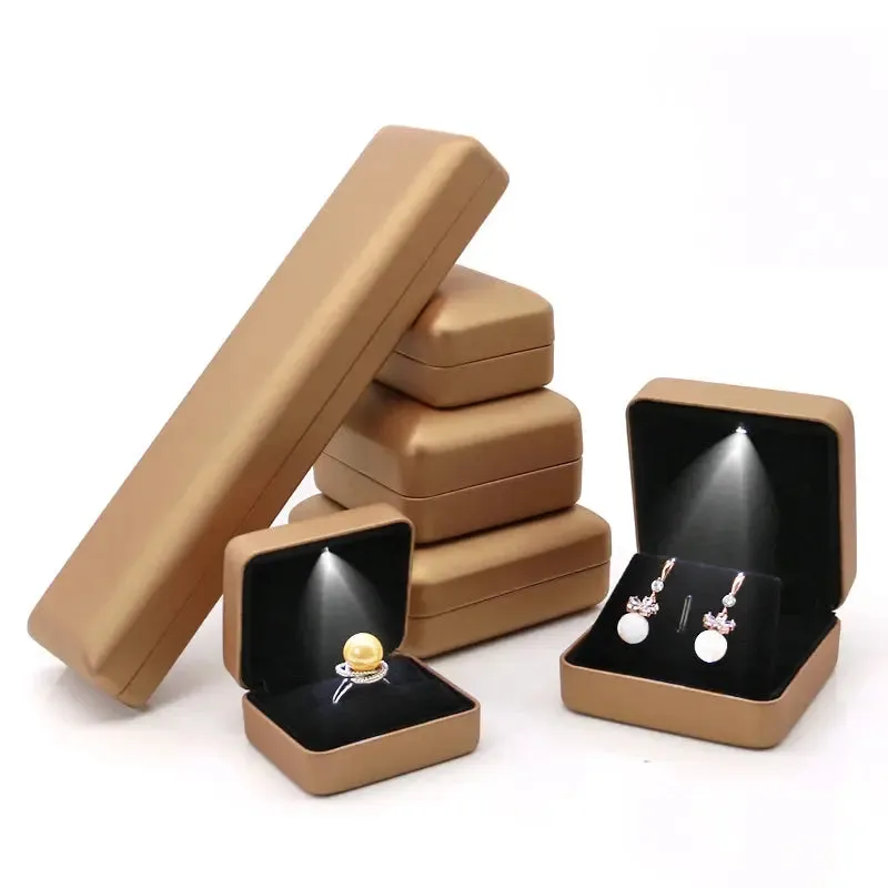 LED Jewelry Box for Ring Pendant Necklace Earring Engagement Display Gift Packaging with Light Storage Cases Wholesale