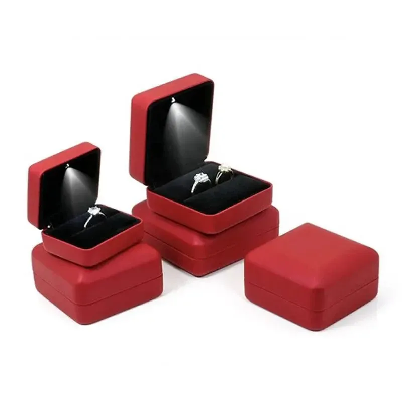 LED Jewelry Box for Ring Pendant Necklace Earring Engagement Display Gift Packaging with Light Storage Cases Wholesale