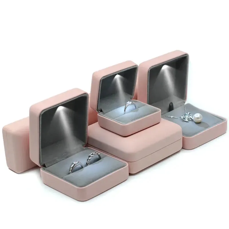 LED Jewelry Box for Ring Pendant Necklace Earring Engagement Display Gift Packaging with Light Storage Cases Wholesale