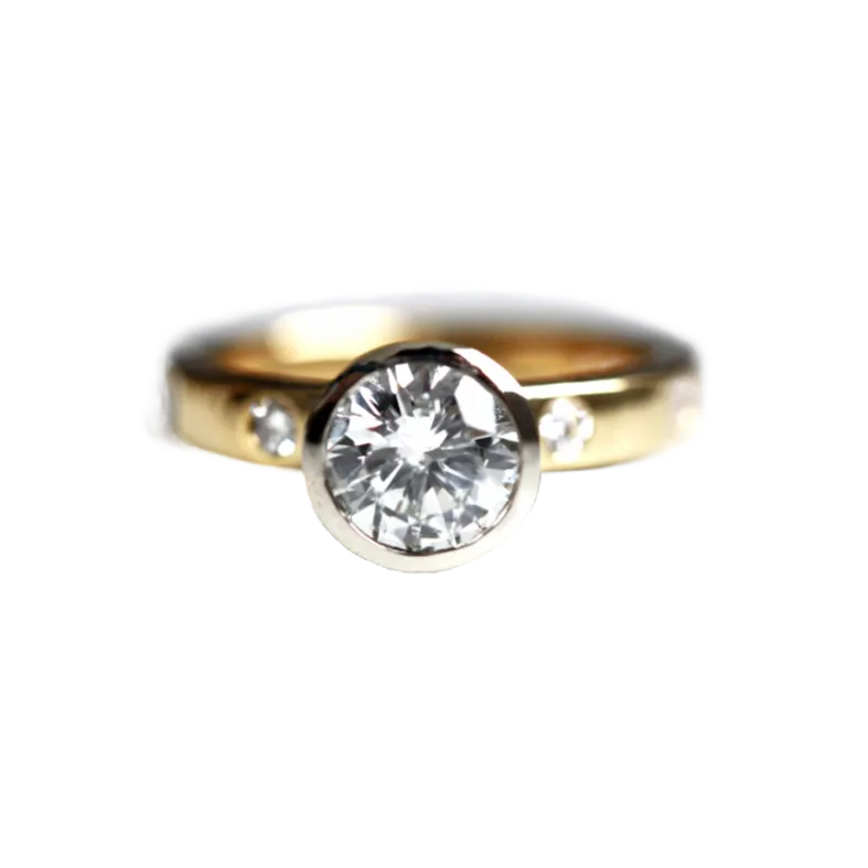 Mixed Metals & Round Cut Diamond Engagement Ring