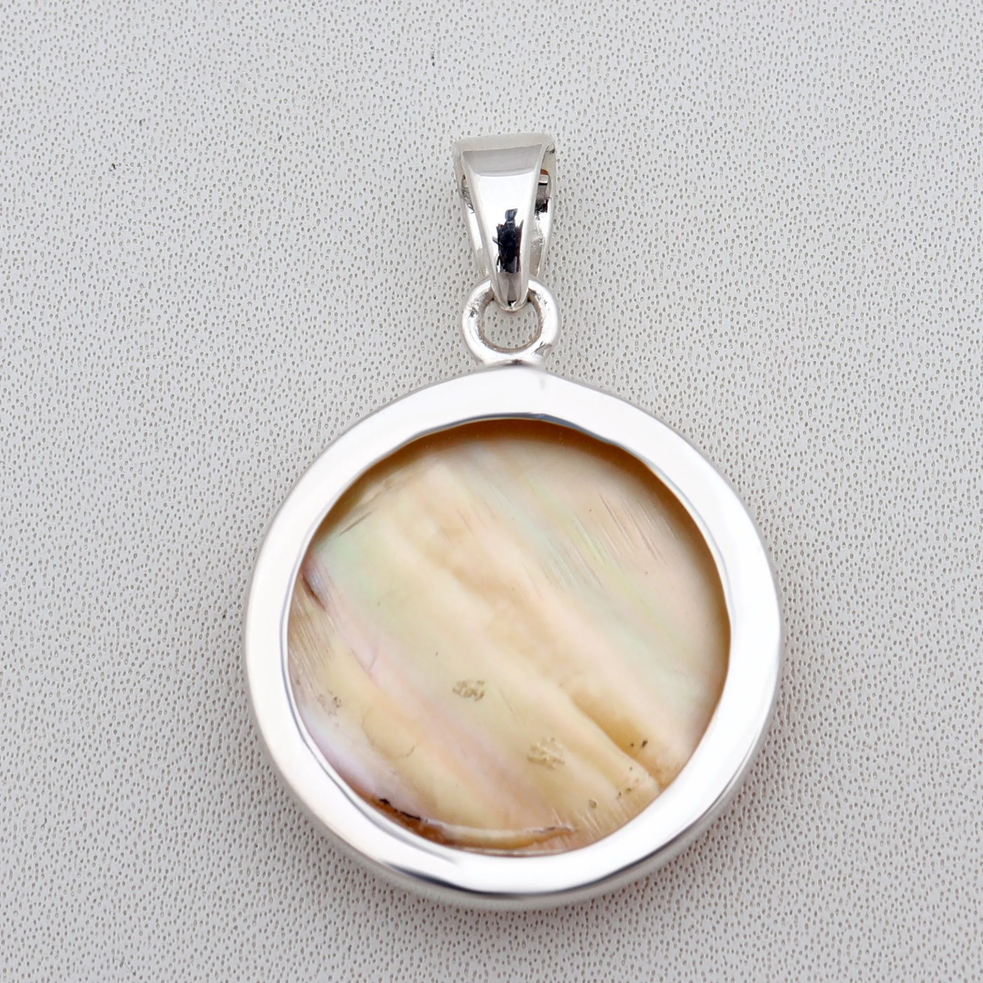 Mother of pearl Face Silver Pendant