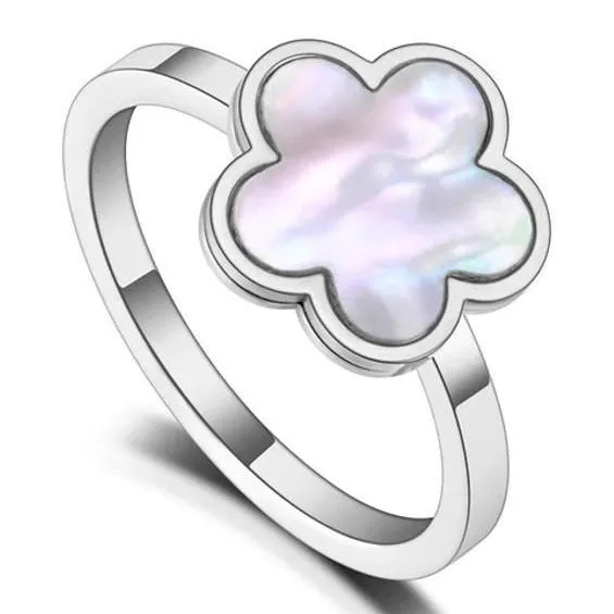 Mother of Pearl Gold Clover Ring – Maestro Hennessy ®