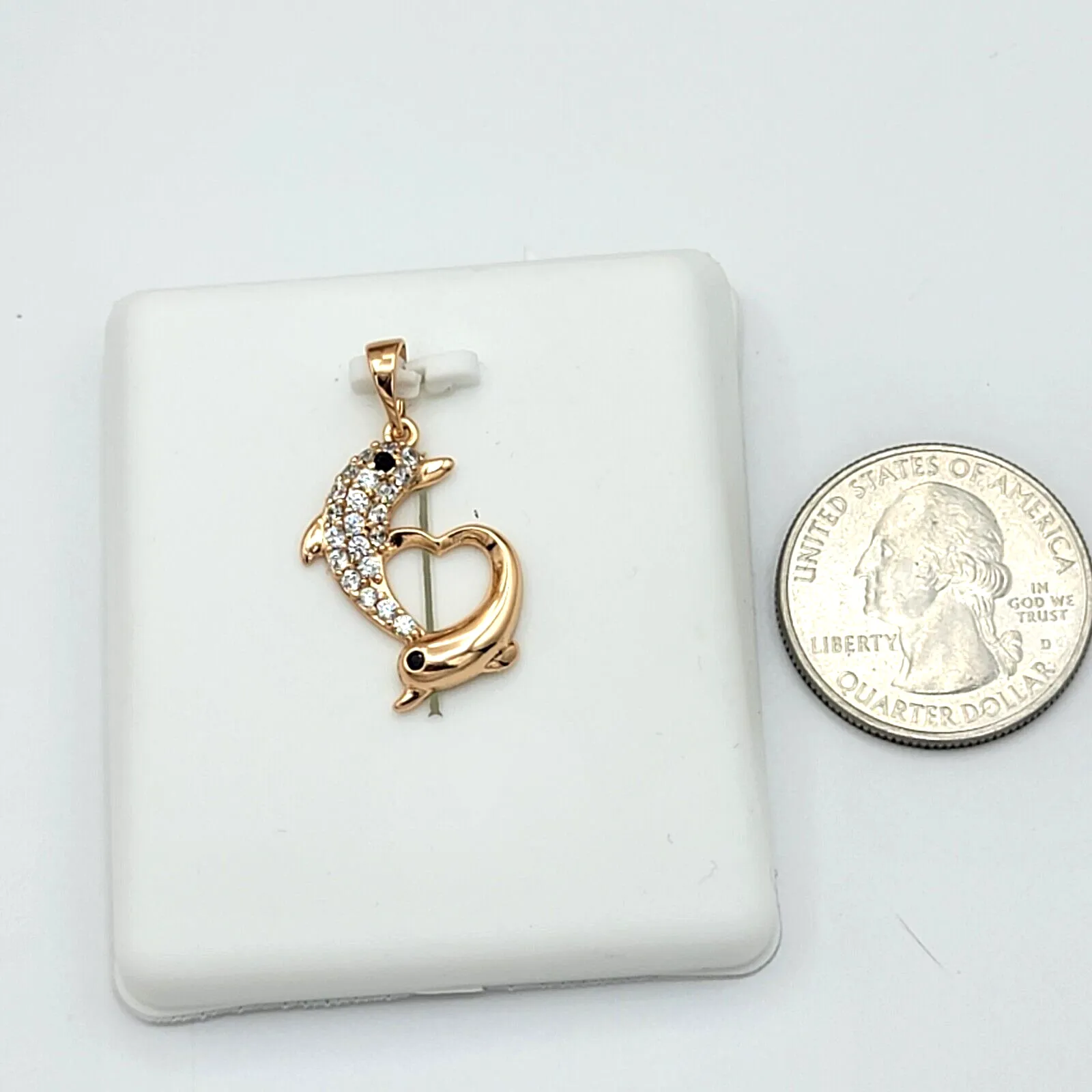 Necklaces - 18K Gold Plated. Heart Couple Dolphin Pendant & Chain.