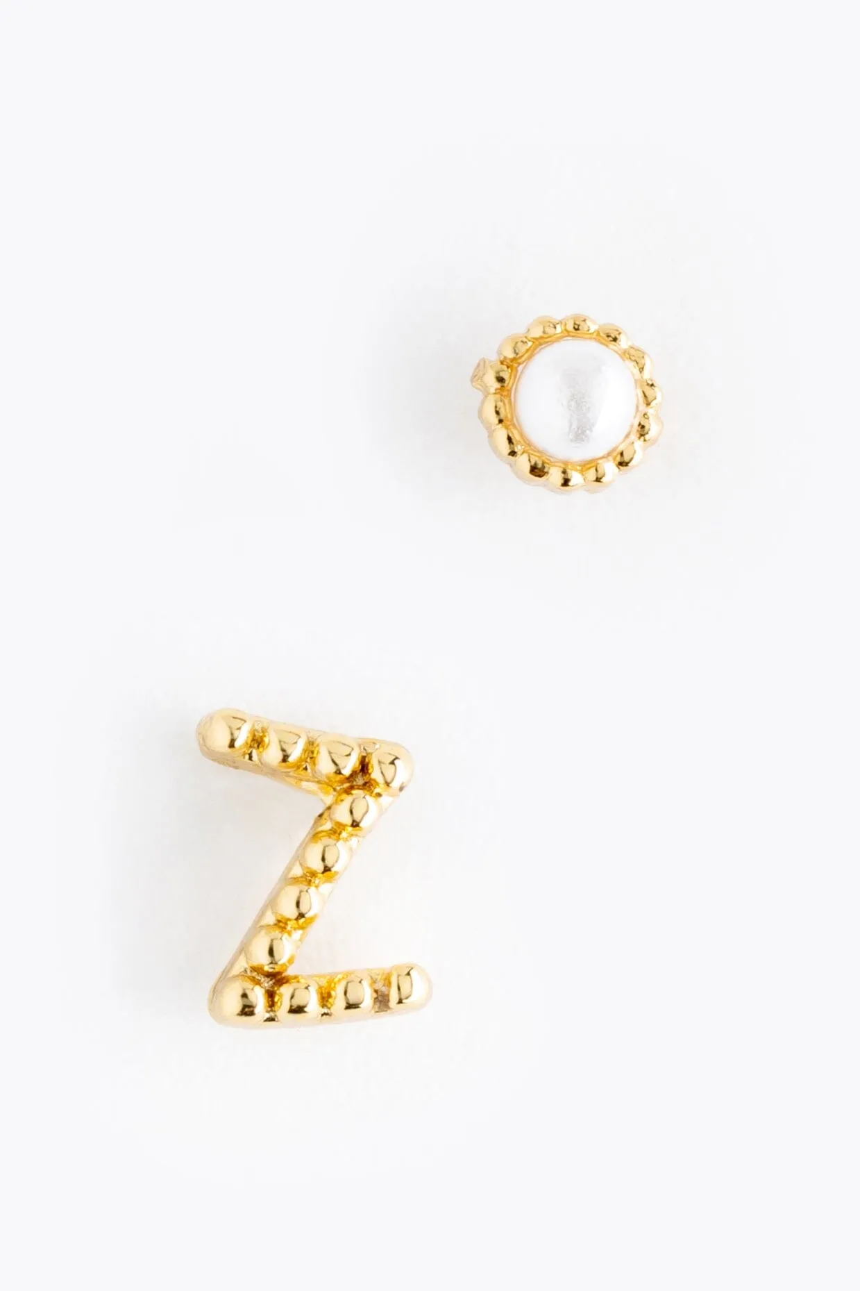 Pearl Z Ball Stud Earrings