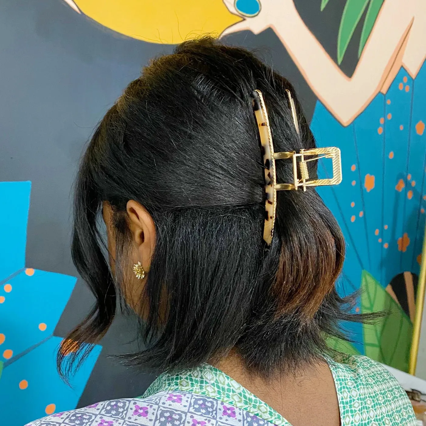 Pure Simplicity Light Tortoise Claw Clip