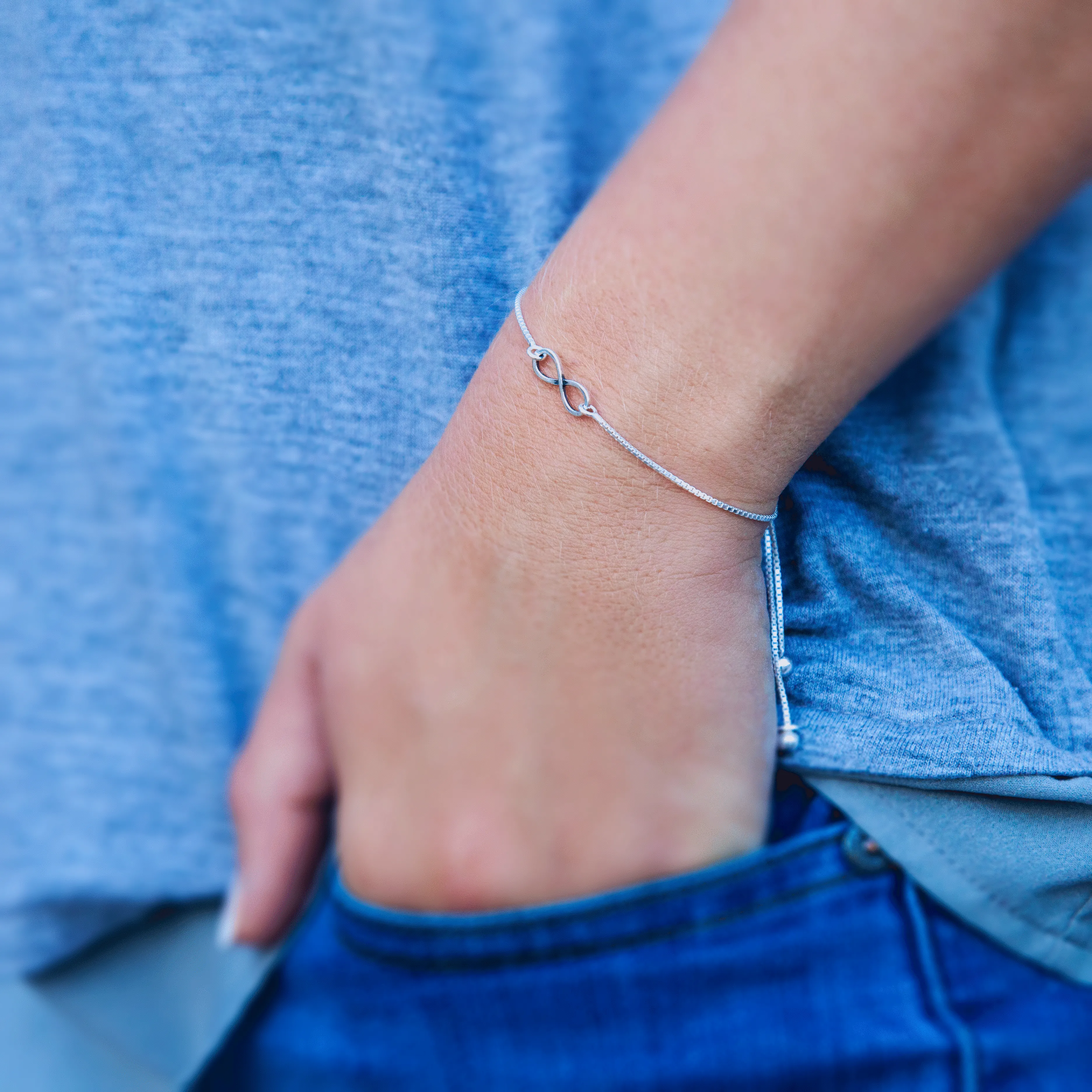 "Best Friends Forever" INFINITY STERLING SILVER BOLO BRACELET ON PERSONALIZED JEWELRY CARD