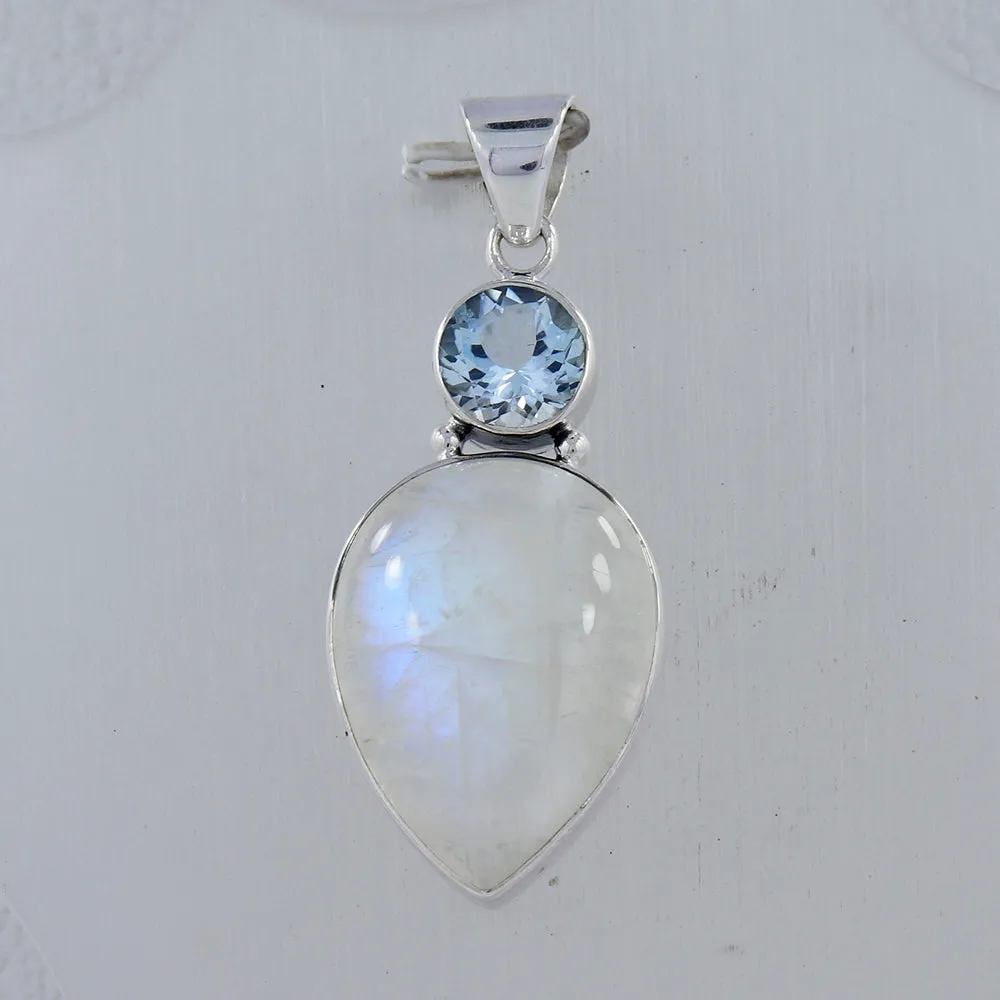 Rainbow Moonstone 925 Silver Pendant