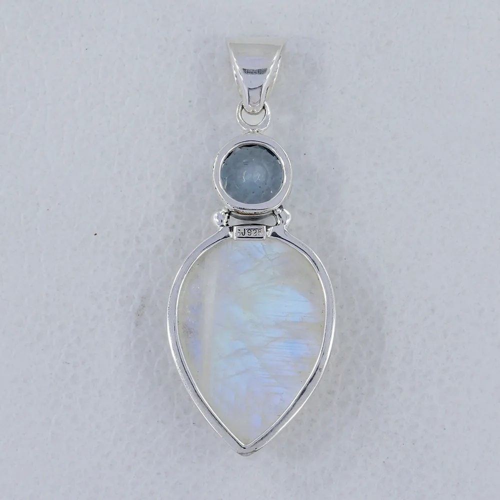 Rainbow Moonstone 925 Silver Pendant