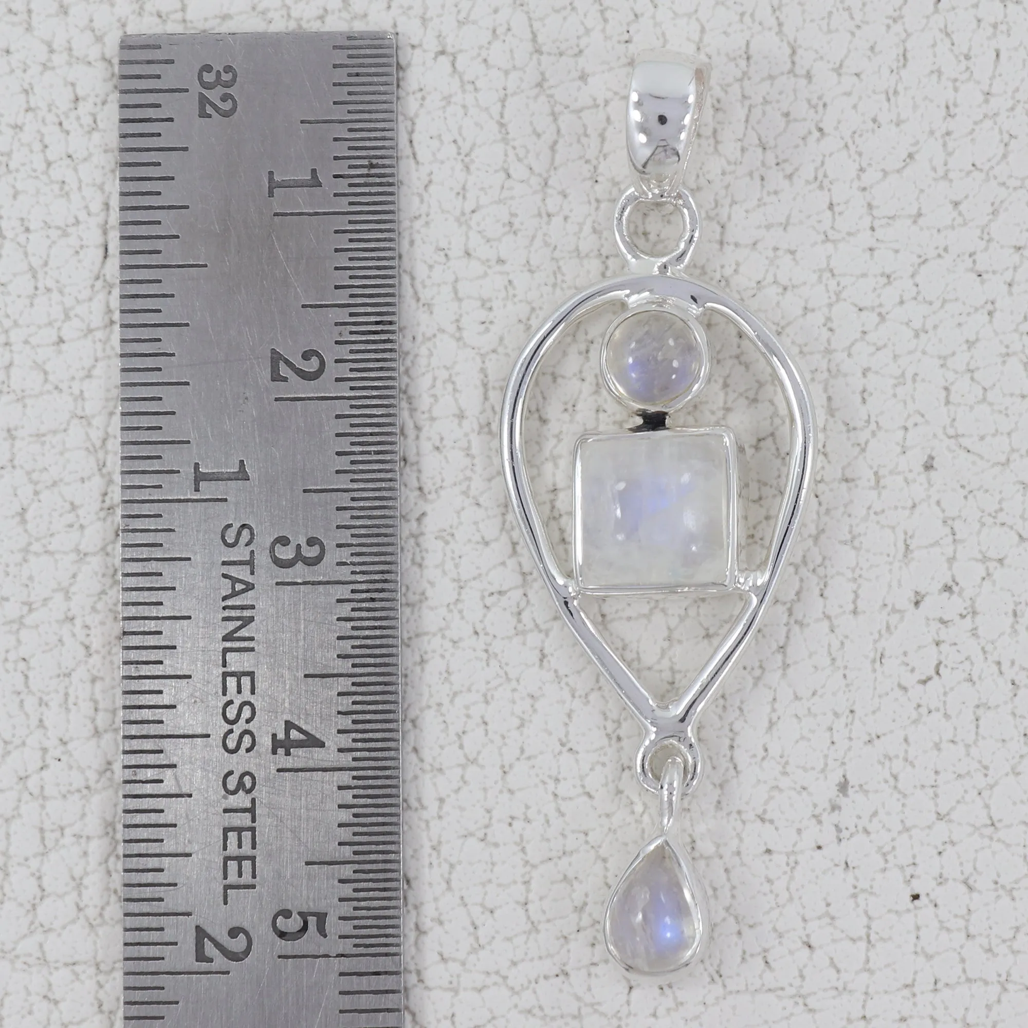 Rainbow Moonstone Silver Pendant