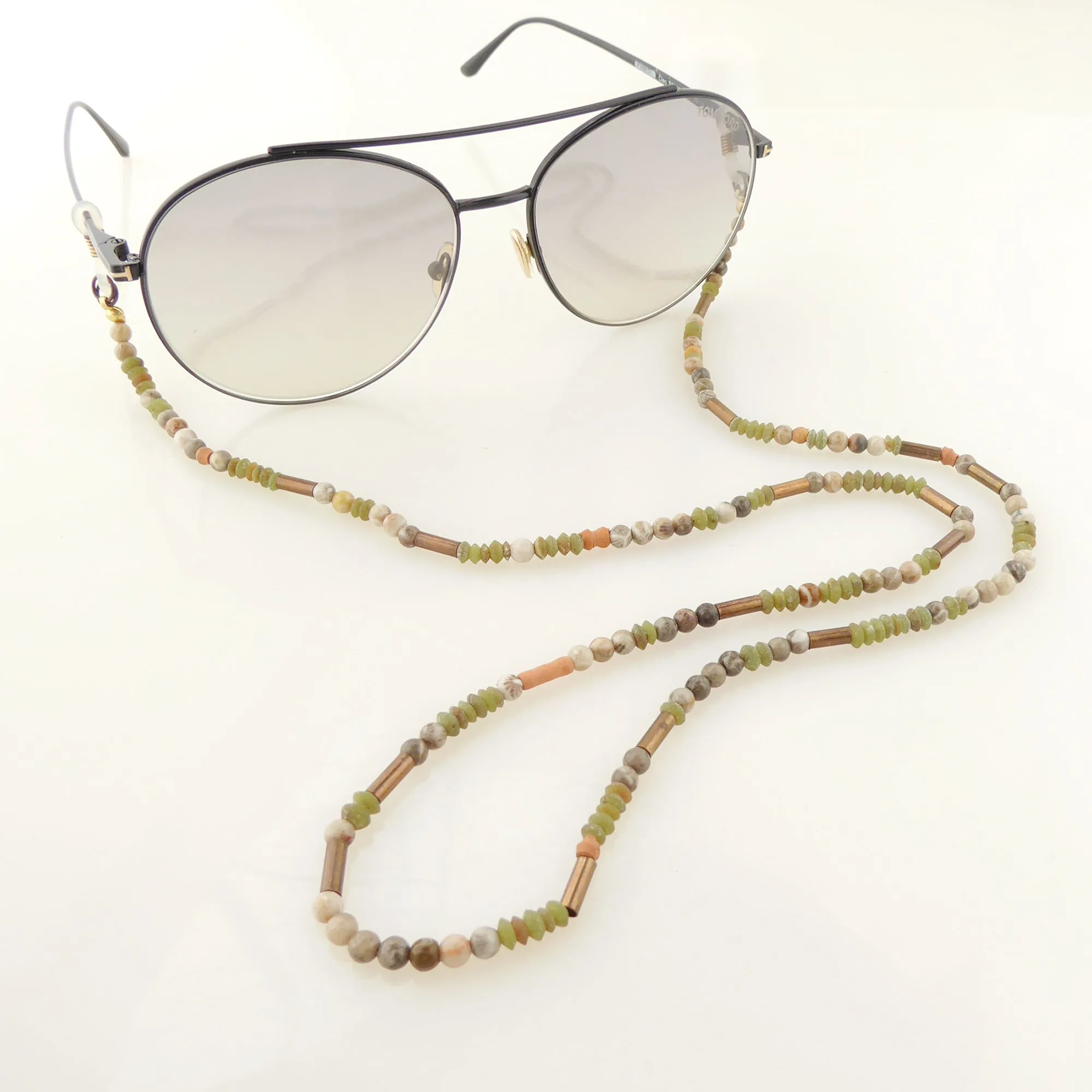 Serpentine and fossilized coral eyeglass chain holder