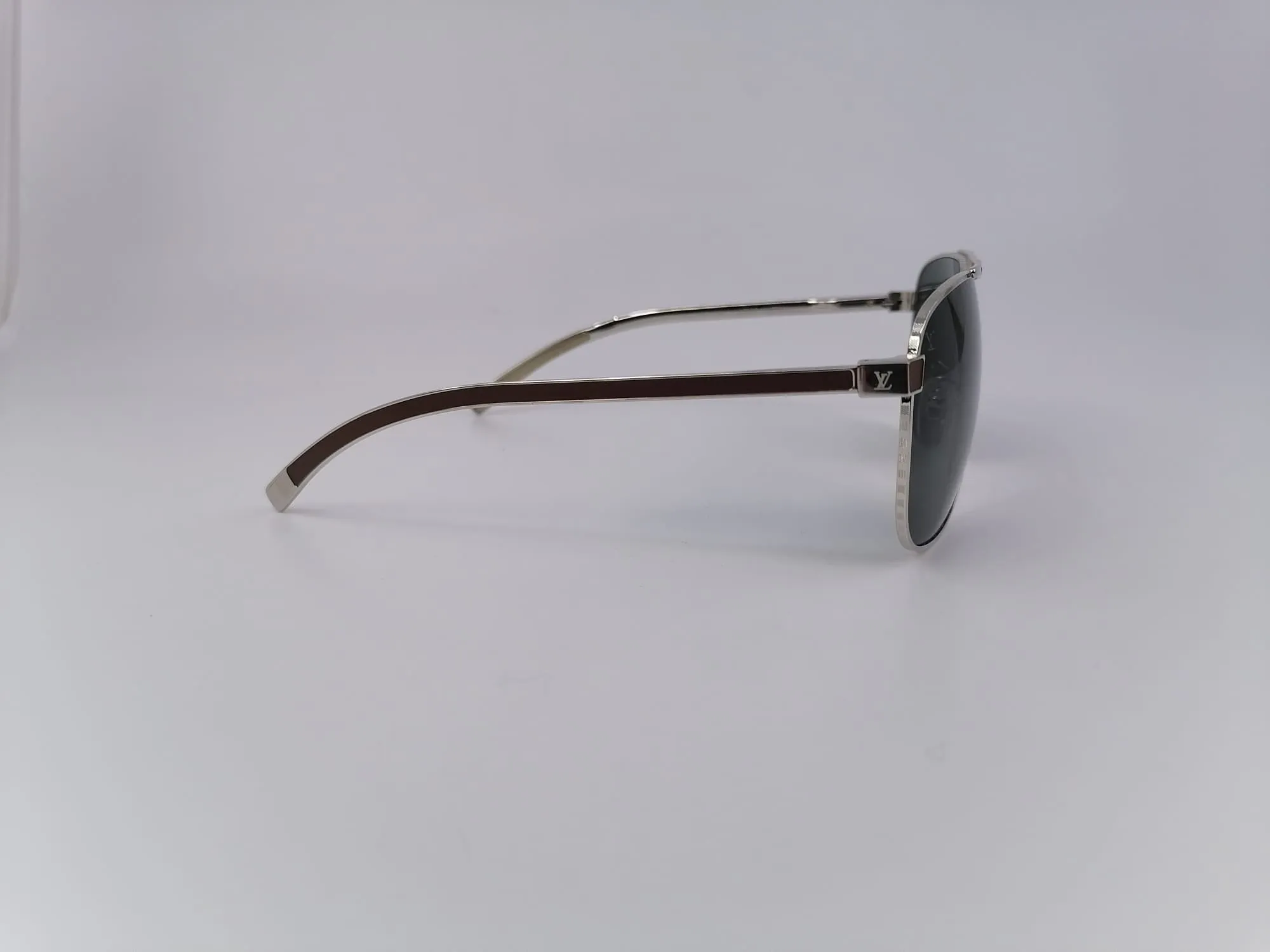 Silver Tone Metal Pilot Persuasion U Sunglasses