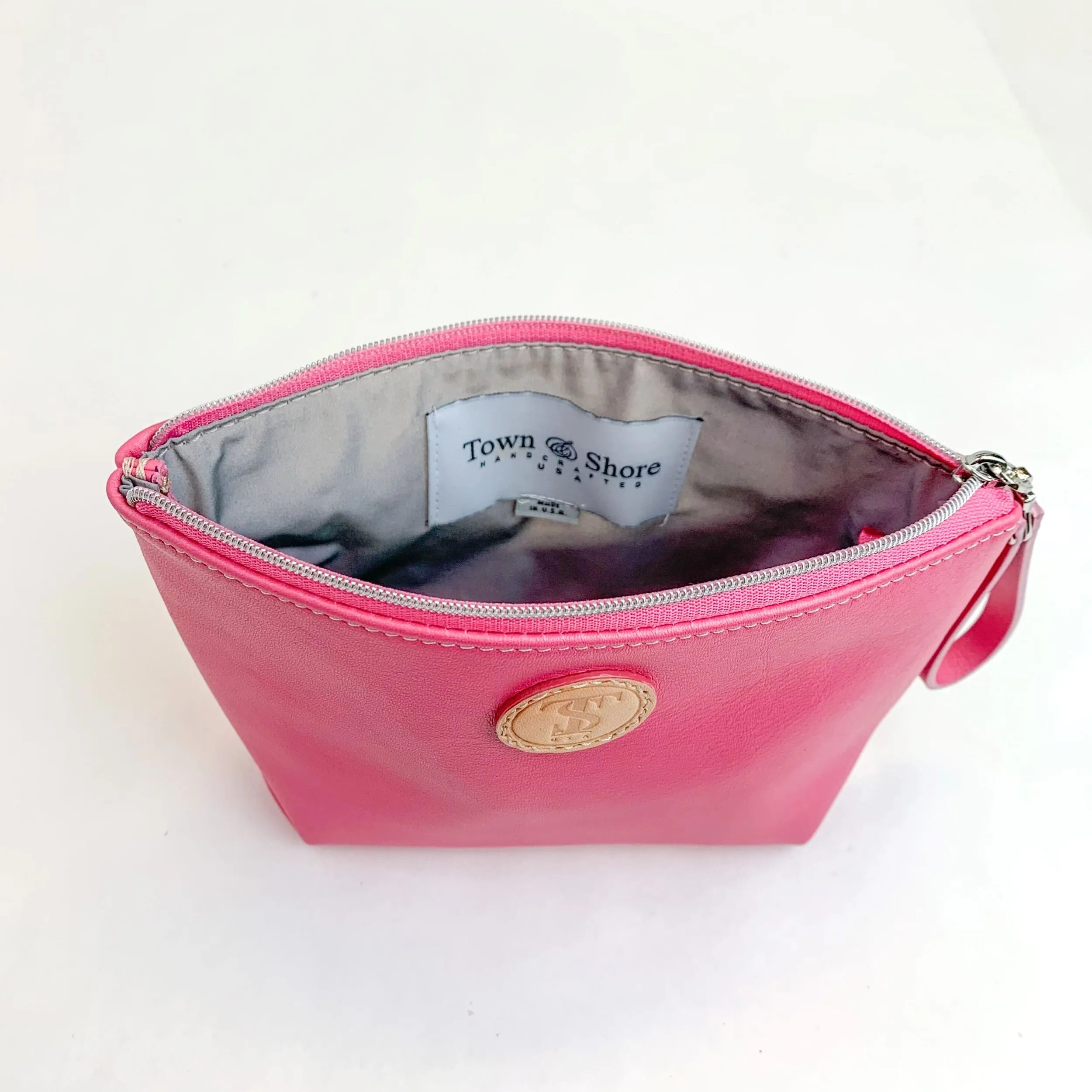 T5 Leather Cos Case in Calfskin