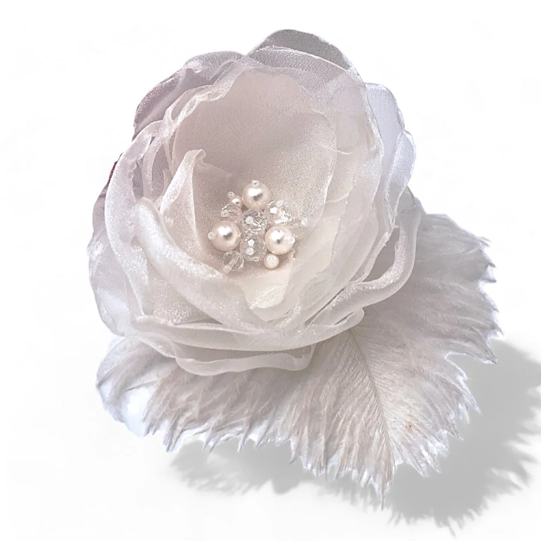 The Rosie Girls White Fascinator Hair Clip