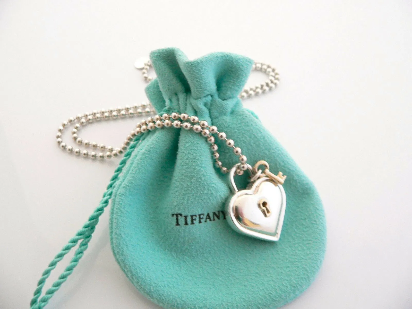 Tiffany & Co Silver 18K Gold Heart Key Necklace Pendant 20 Inch Gift Pouch Love