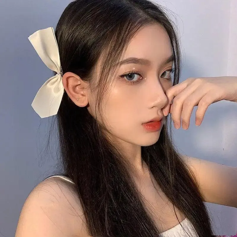 Unique Bow Hair Clips Satin Ribbon Hair Bows Clips Vintage Bowknot Side Hairpin Cute Girls Barrettes Fashion Women Hair Accessories