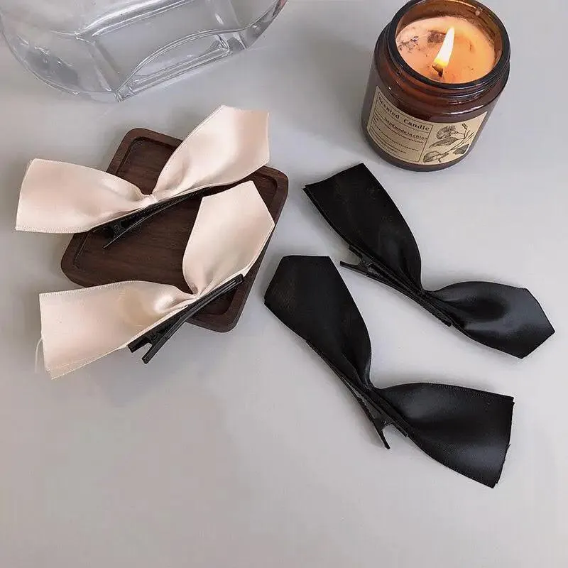 Unique Bow Hair Clips Satin Ribbon Hair Bows Clips Vintage Bowknot Side Hairpin Cute Girls Barrettes Fashion Women Hair Accessories