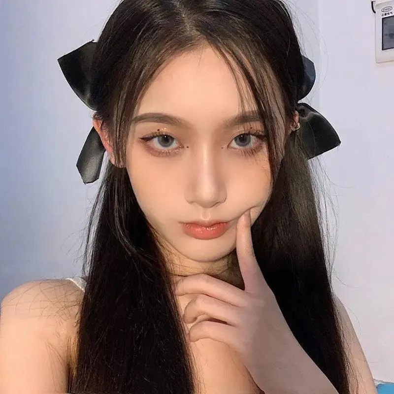 Unique Bow Hair Clips Satin Ribbon Hair Bows Clips Vintage Bowknot Side Hairpin Cute Girls Barrettes Fashion Women Hair Accessories